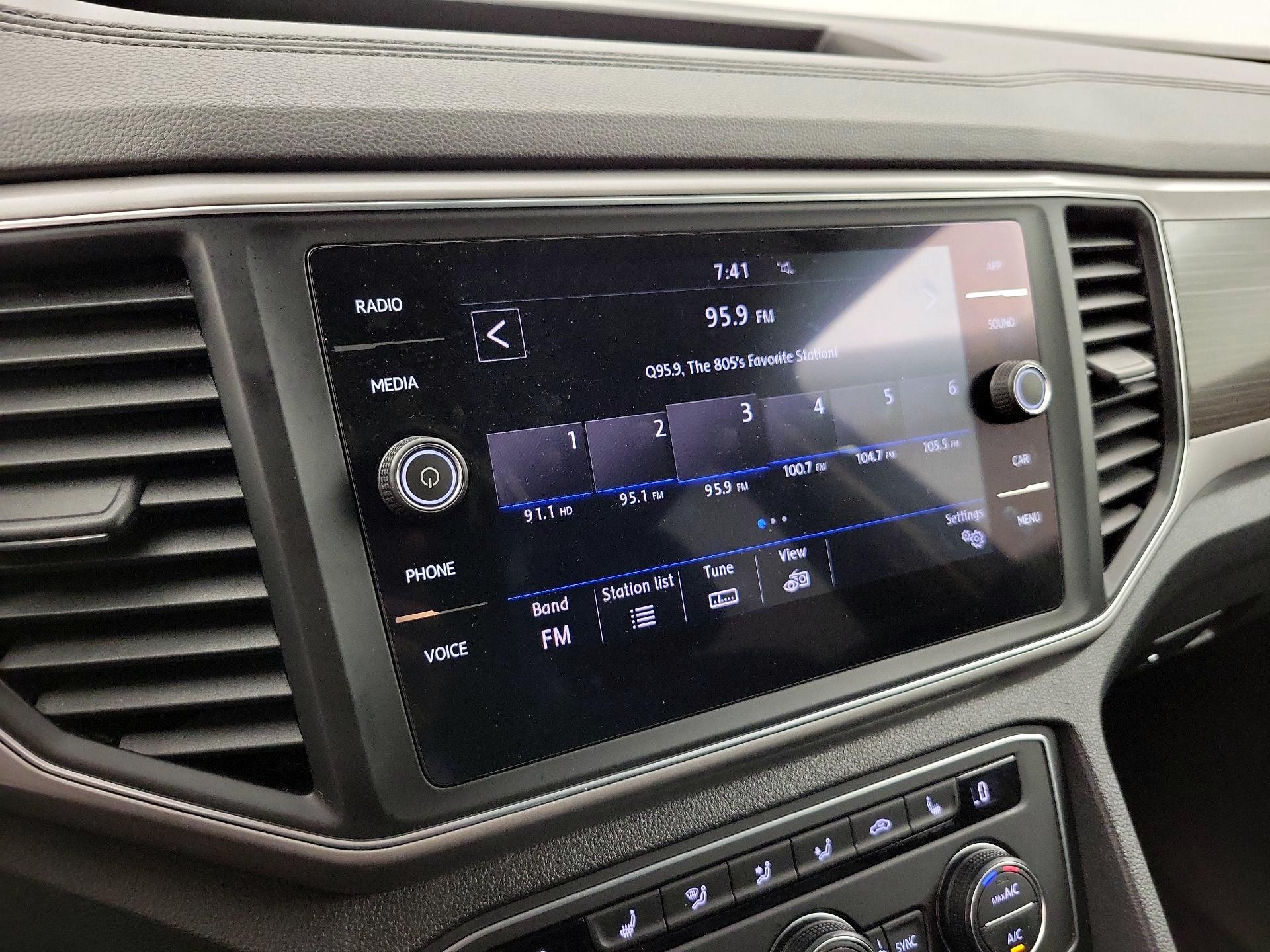 Thumbnail: 2019 Volkswagen Atlas - 15