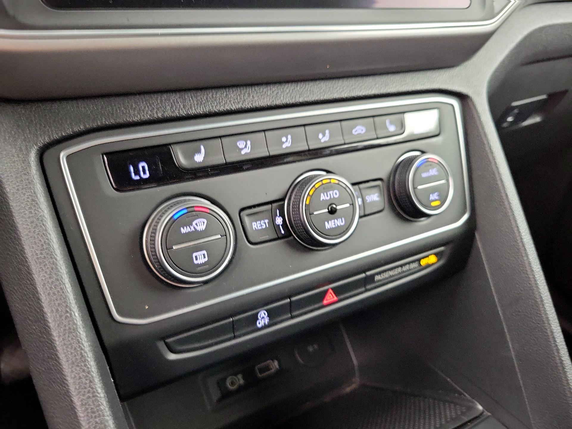 Thumbnail: 2019 Volkswagen Atlas - 16