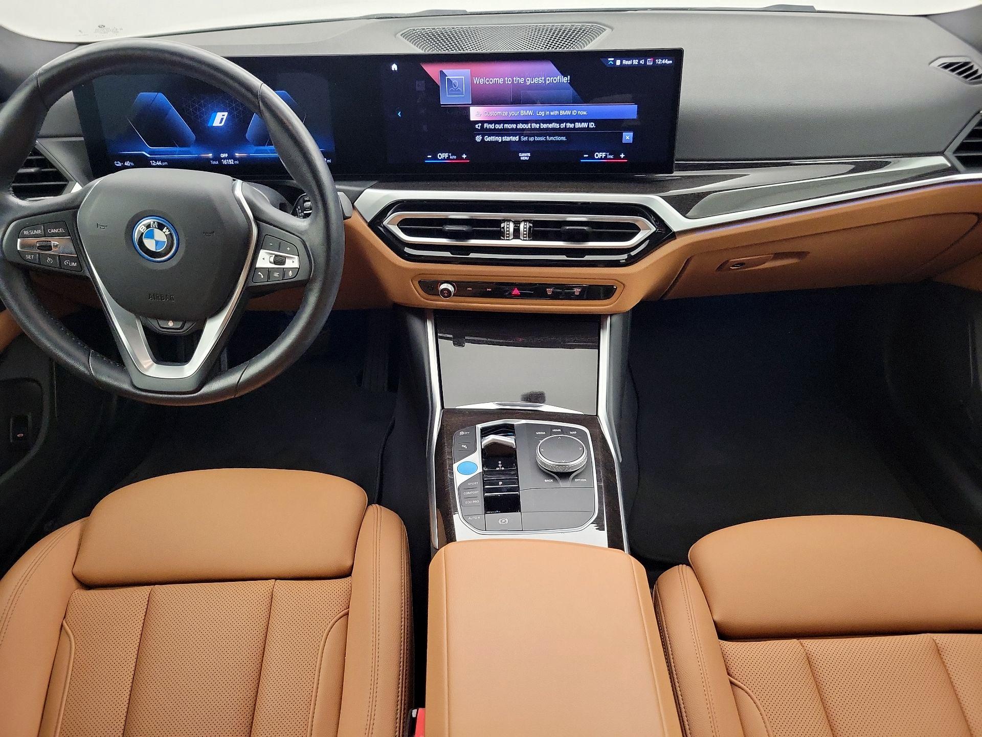 Thumbnail: 2023 BMW i4 - 9