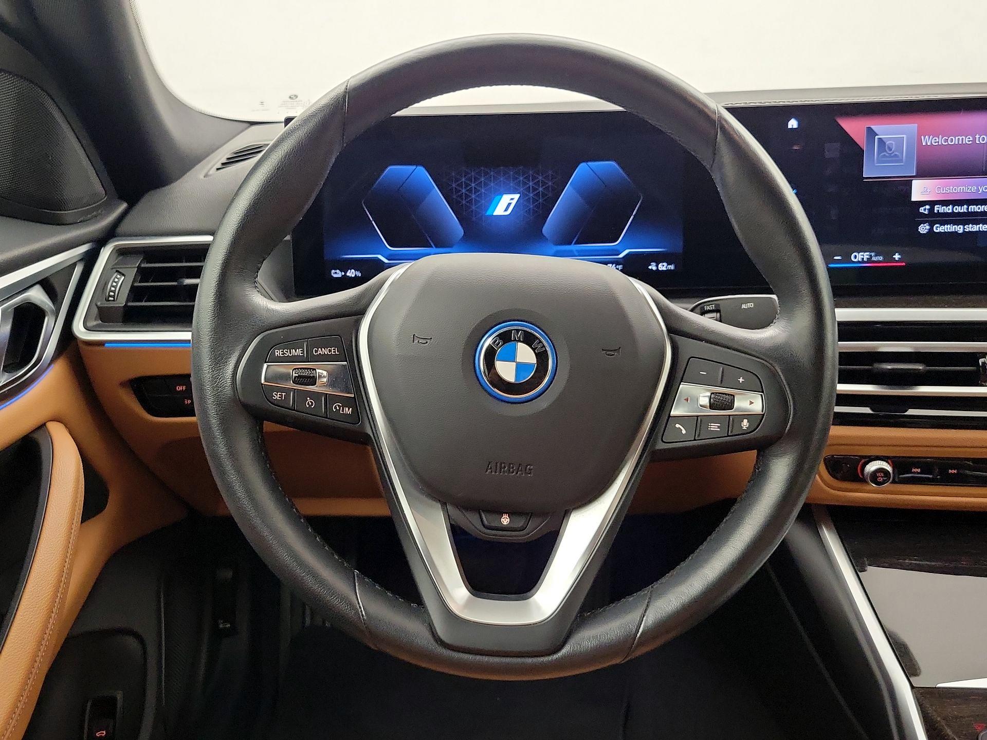 Thumbnail: 2023 BMW i4 - 10