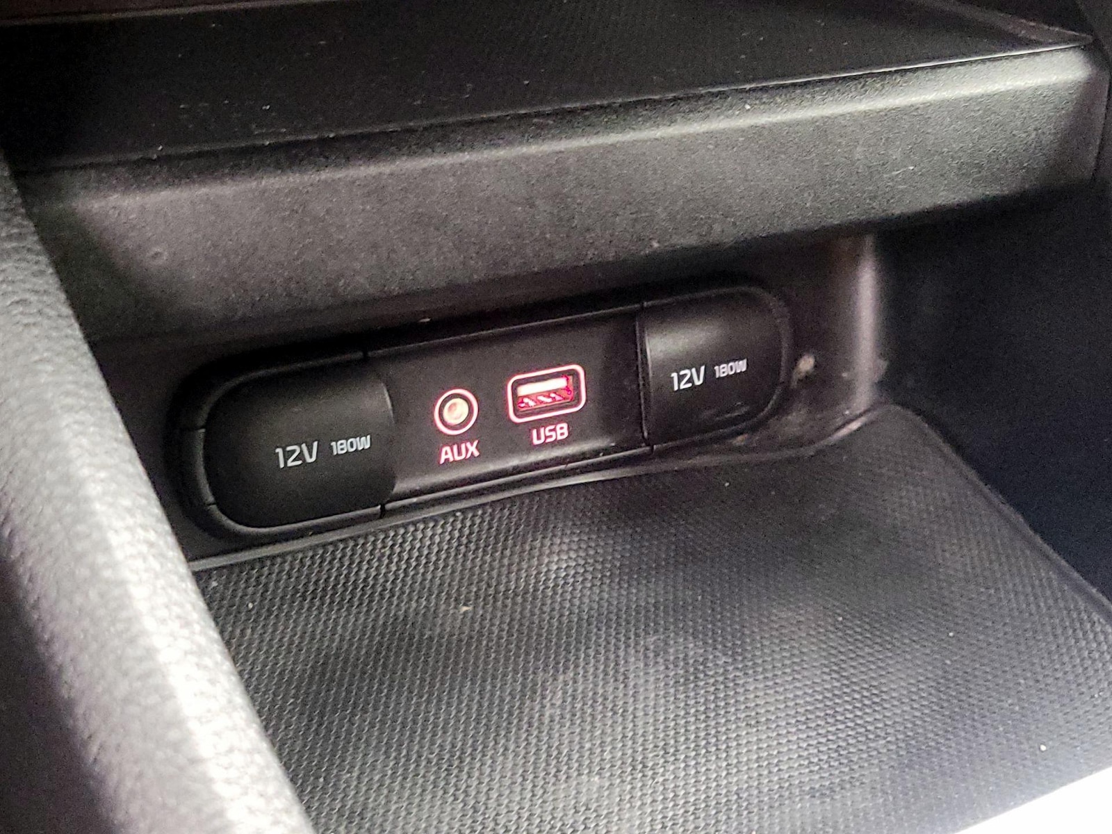 2021 Kia Forte LXS - Photo 19