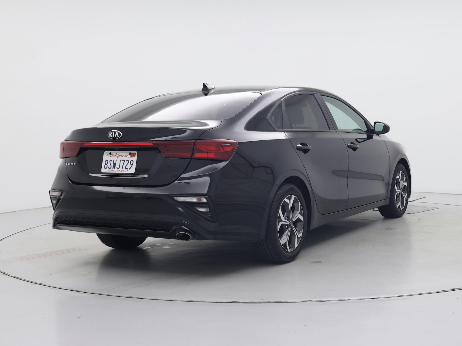 2021 Kia Forte LXS - Photo 9