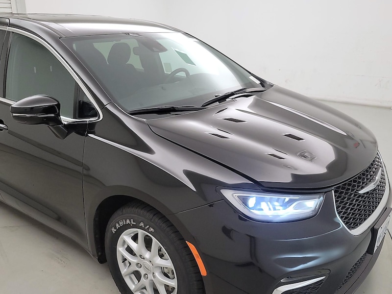 2024 Chrysler Pacifica Touring
