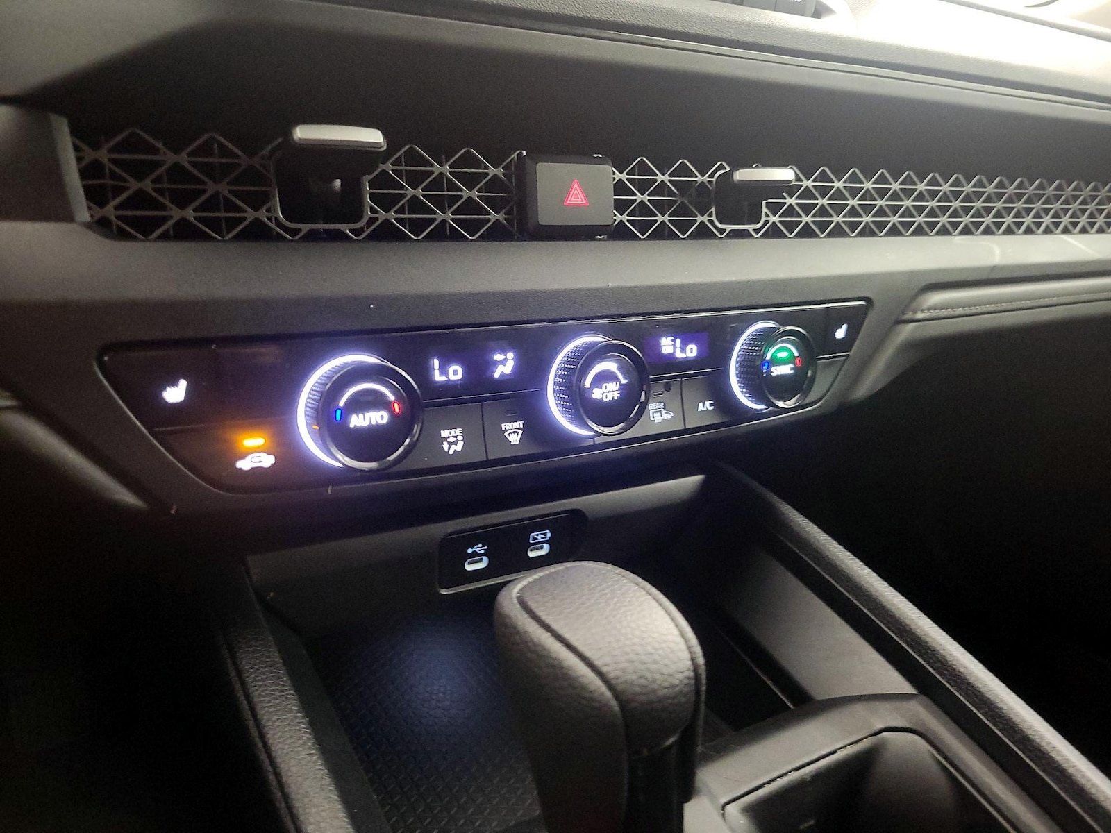 2025 Honda Accord SE - Photo 16