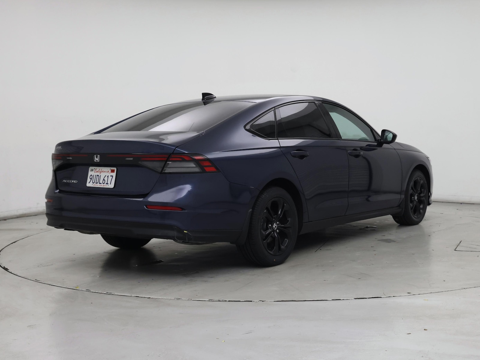 2025 Honda Accord SE - Photo 9