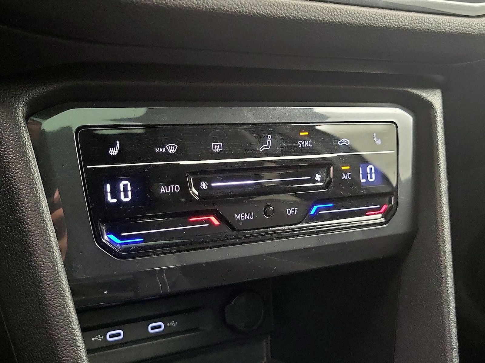 2023 Volkswagen Tiguan SE R-LINE BLACK - Photo 17