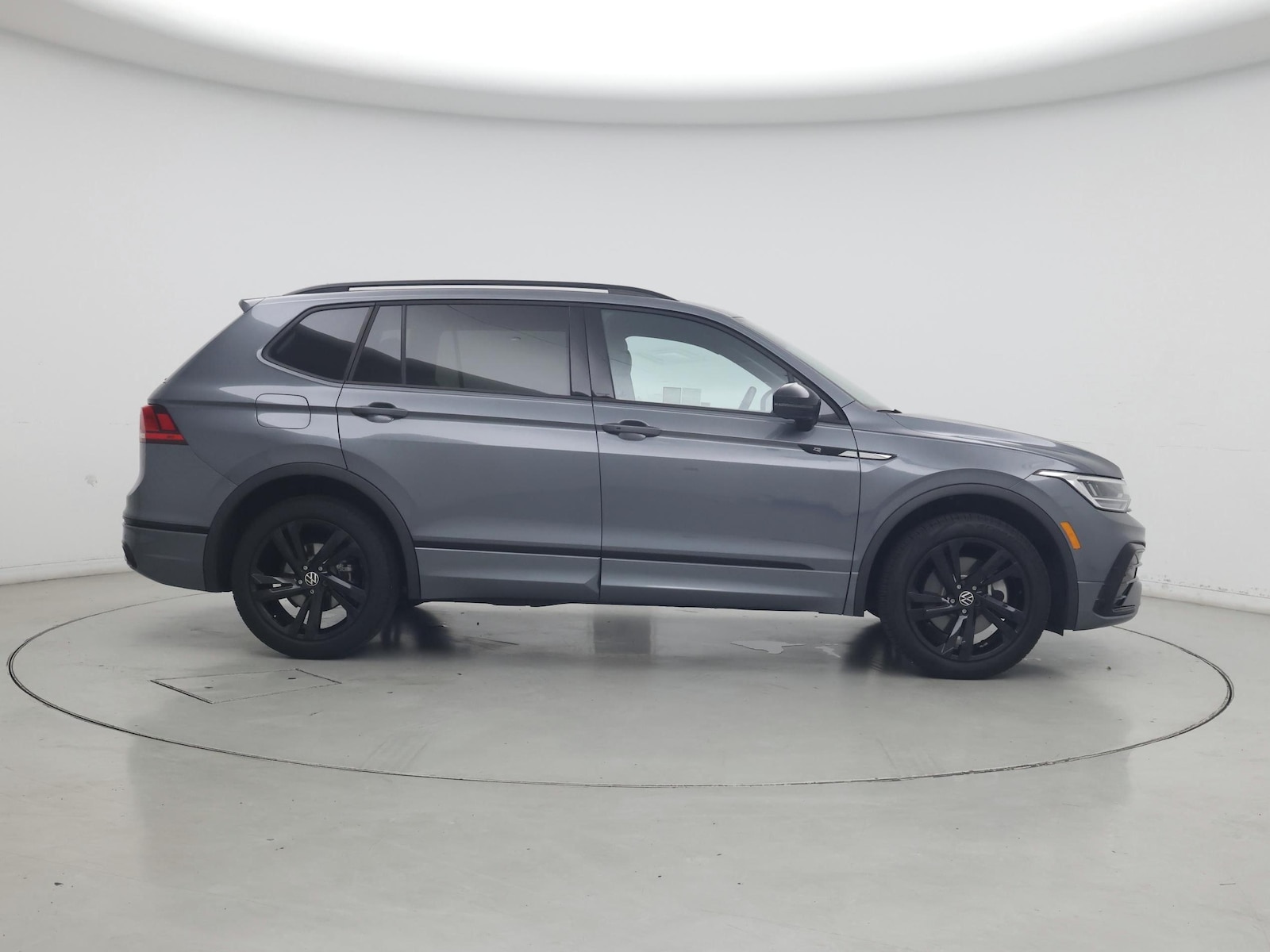 2023 Volkswagen Tiguan SE R-LINE BLACK - Photo 8
