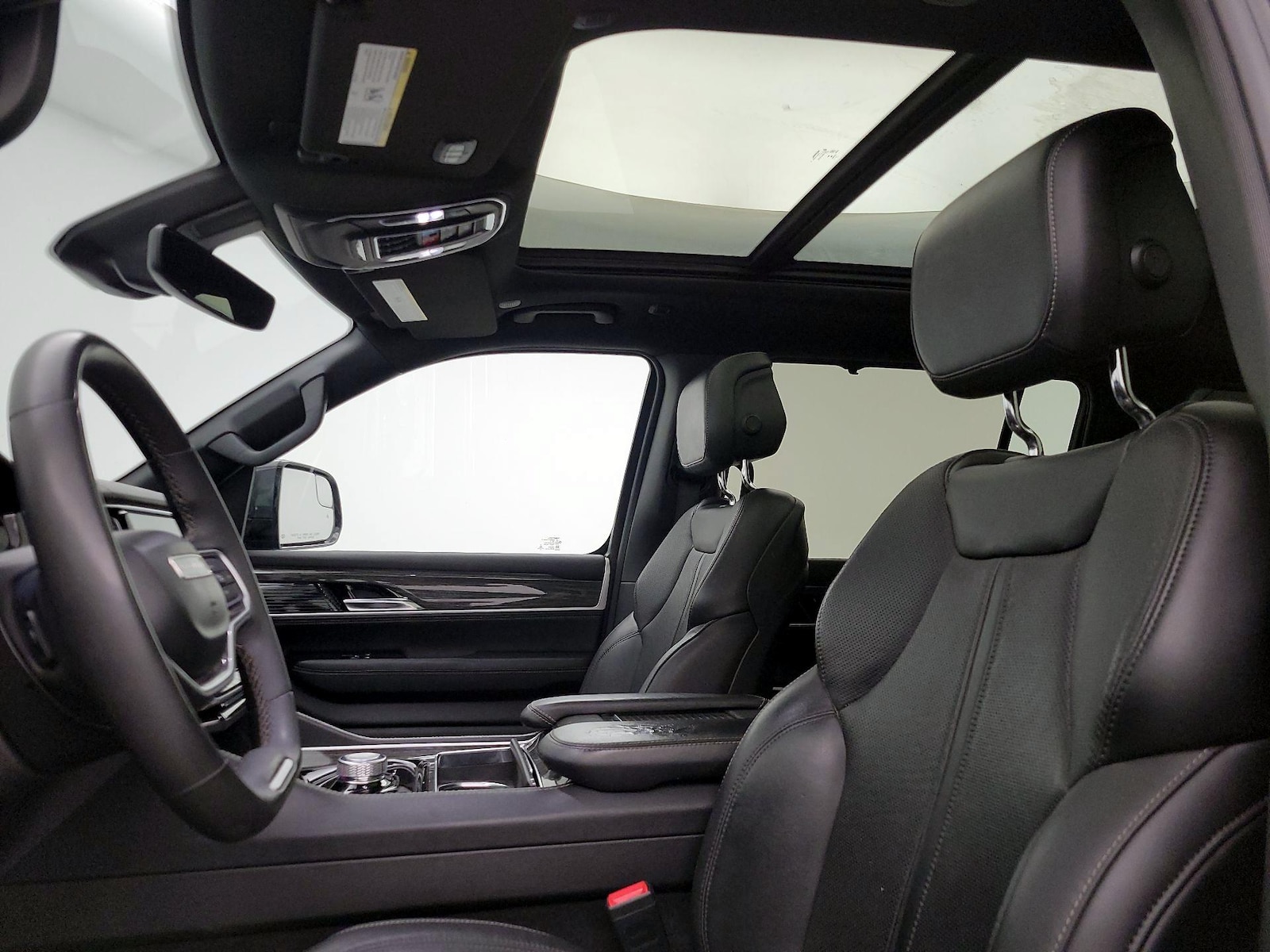2022 Jeep Wagoneer Series III - Photo 19