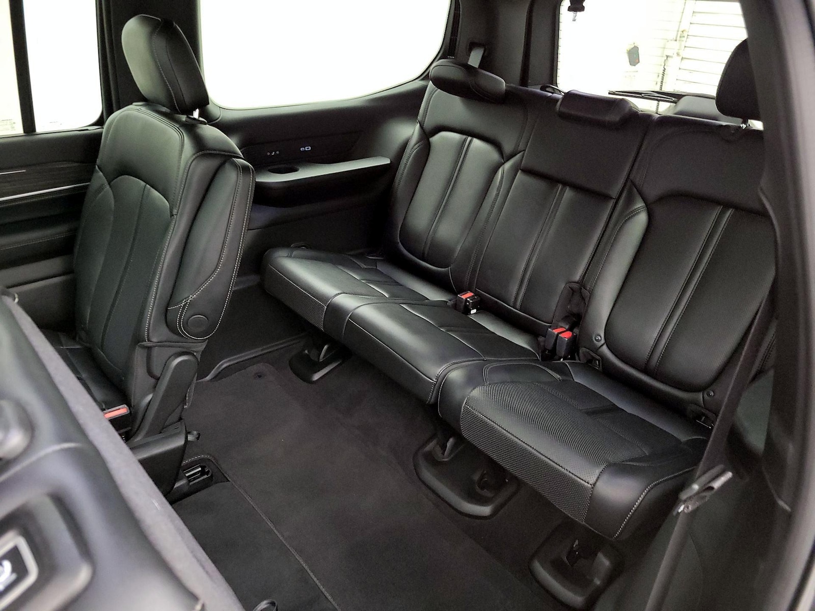 2022 Jeep Wagoneer Series III - Photo 21