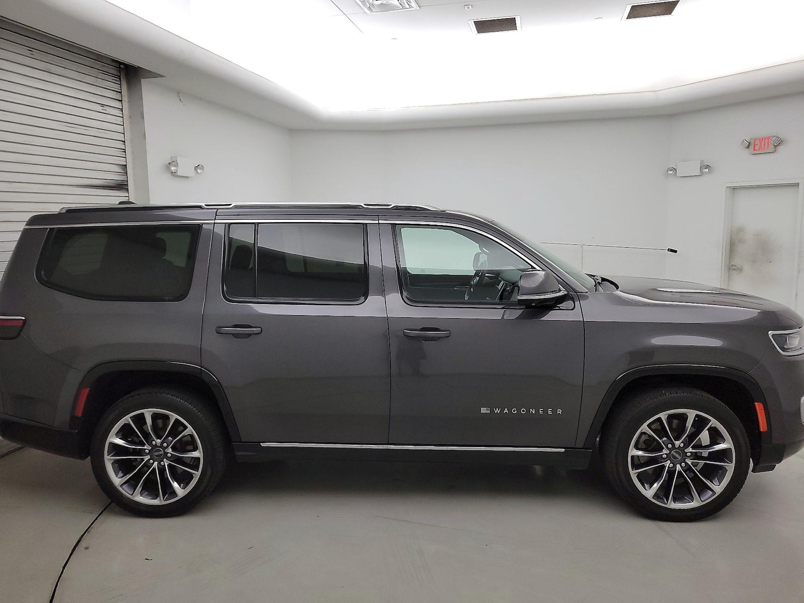 2022 Jeep Wagoneer Series III - Photo 4