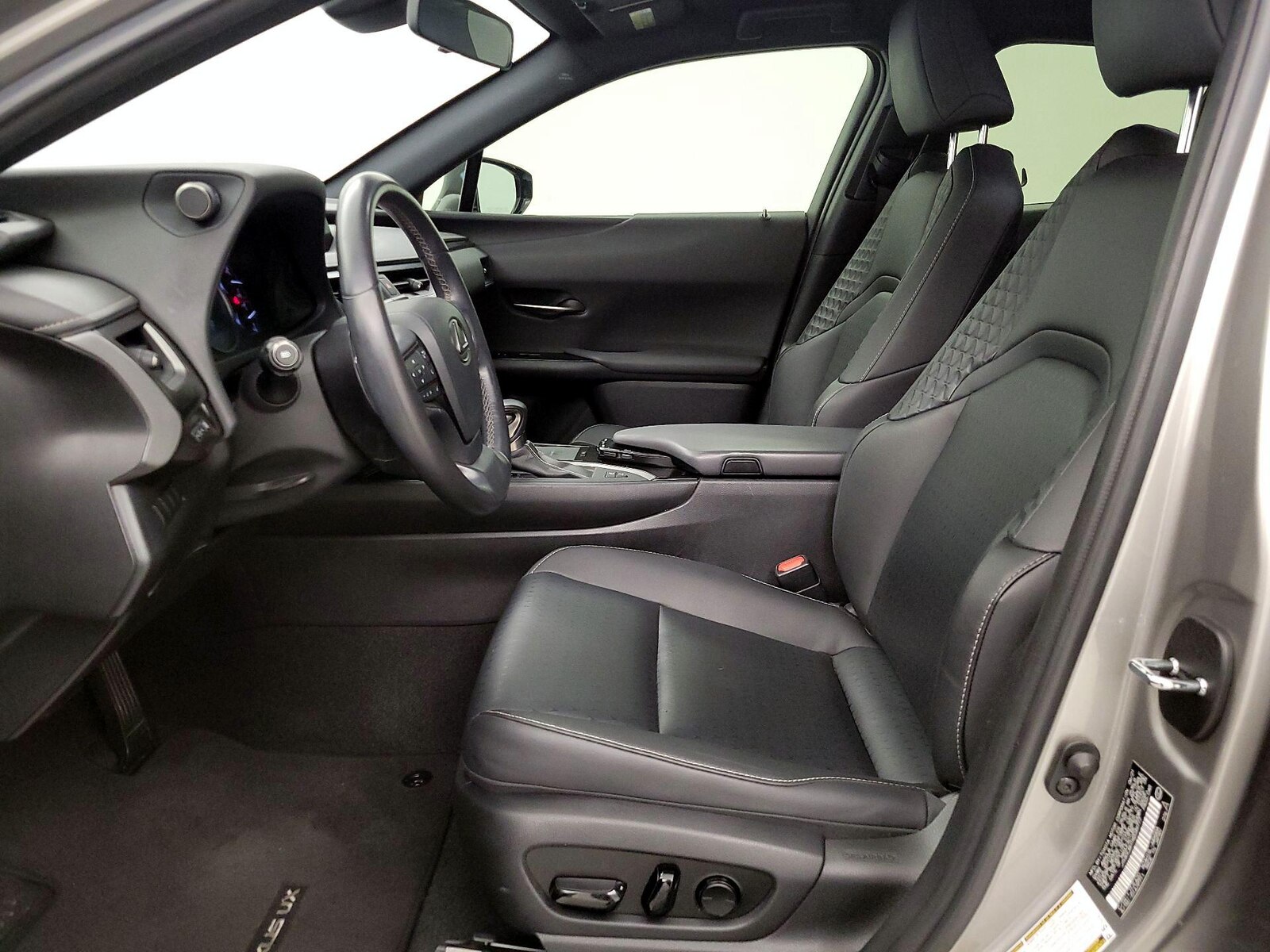 Power Seat(s) & Side Airbags