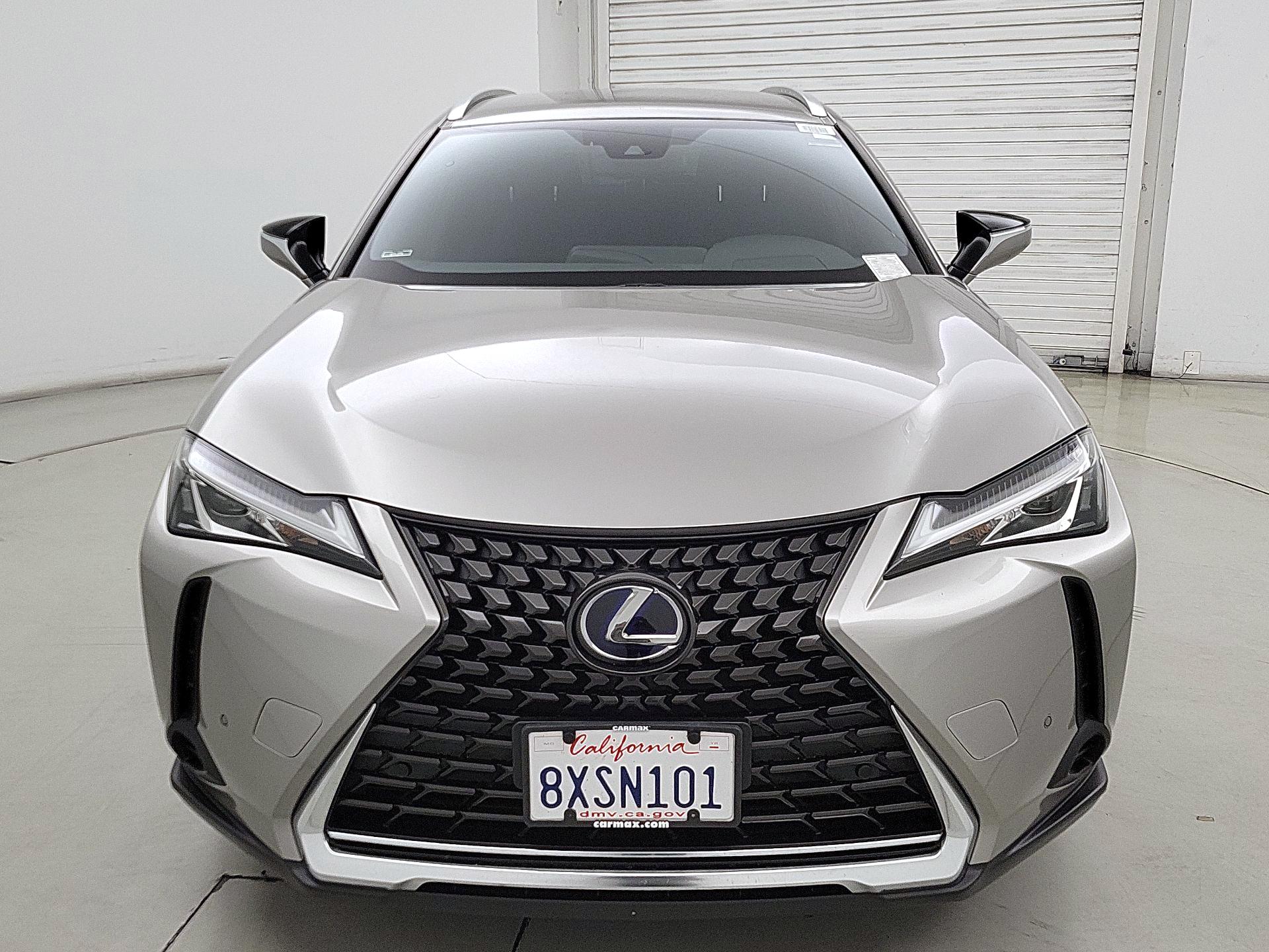 Thumbnail: 2021 Lexus UX - 2