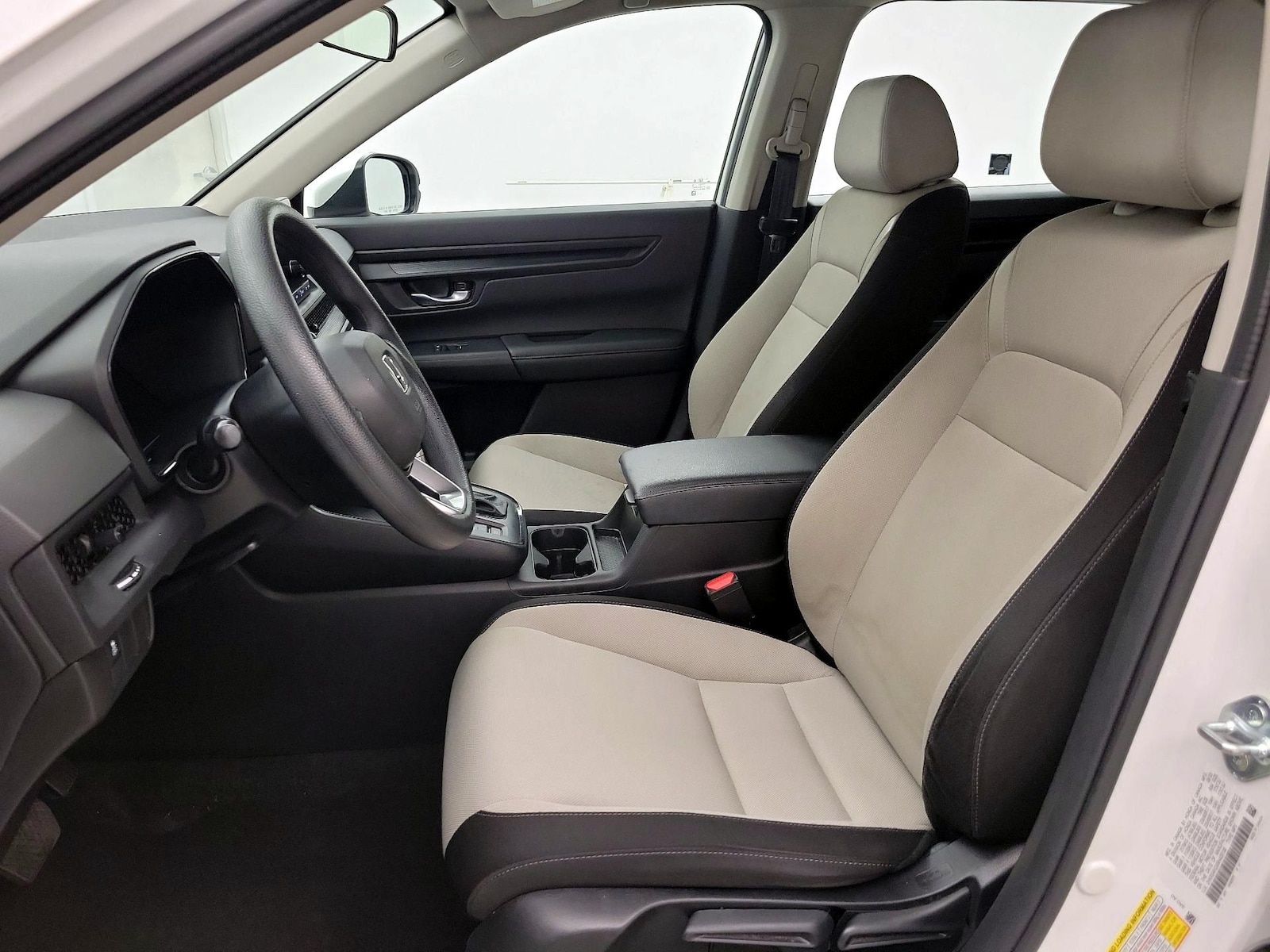 2024 Honda CR-V LX - Photo 12