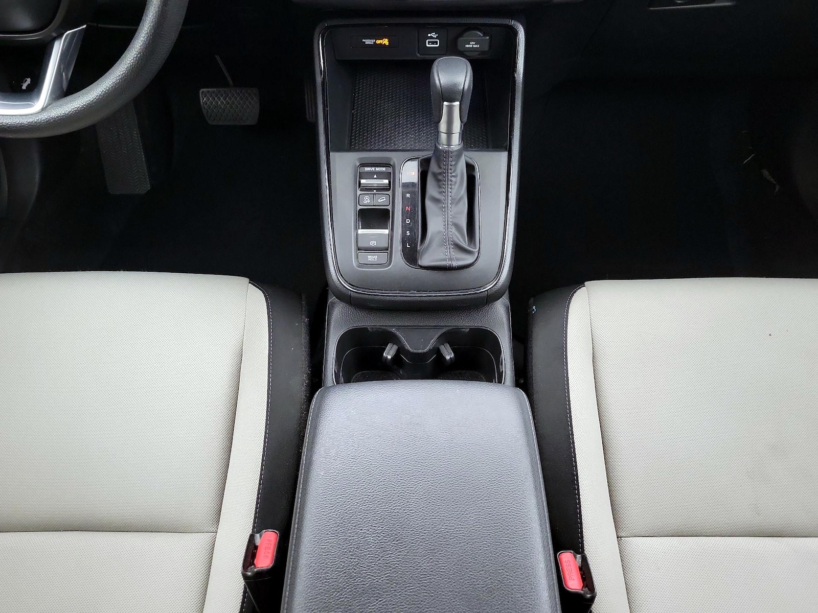 2024 Honda CR-V LX - Photo 18