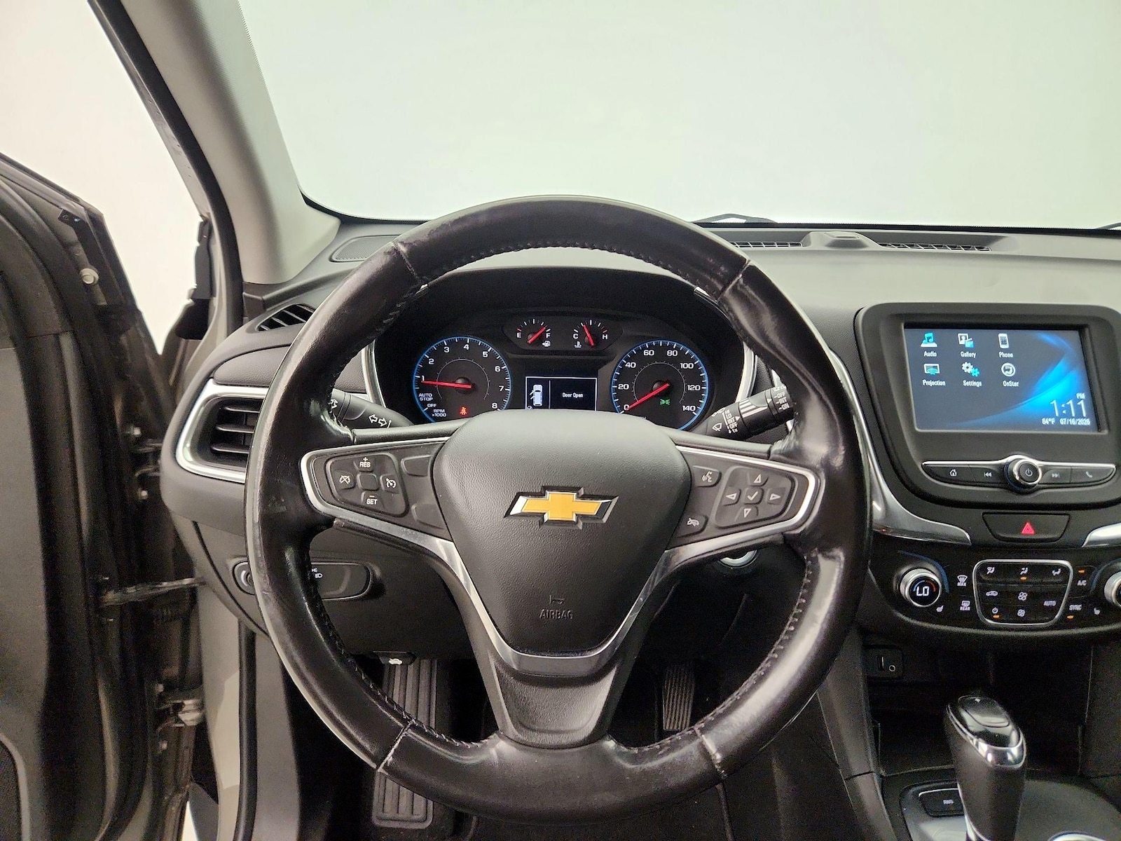 2018 Chevrolet Equinox LT - Photo 11