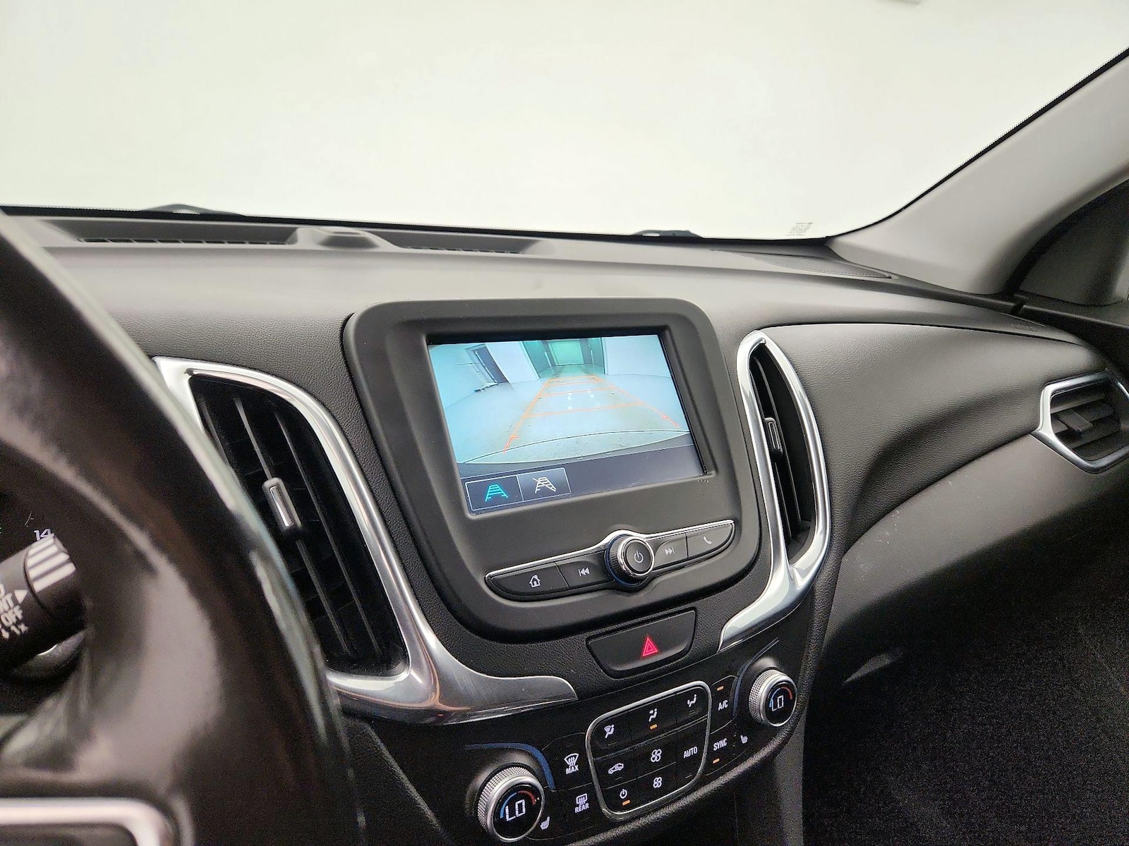 2018 Chevrolet Equinox LT - Photo 15