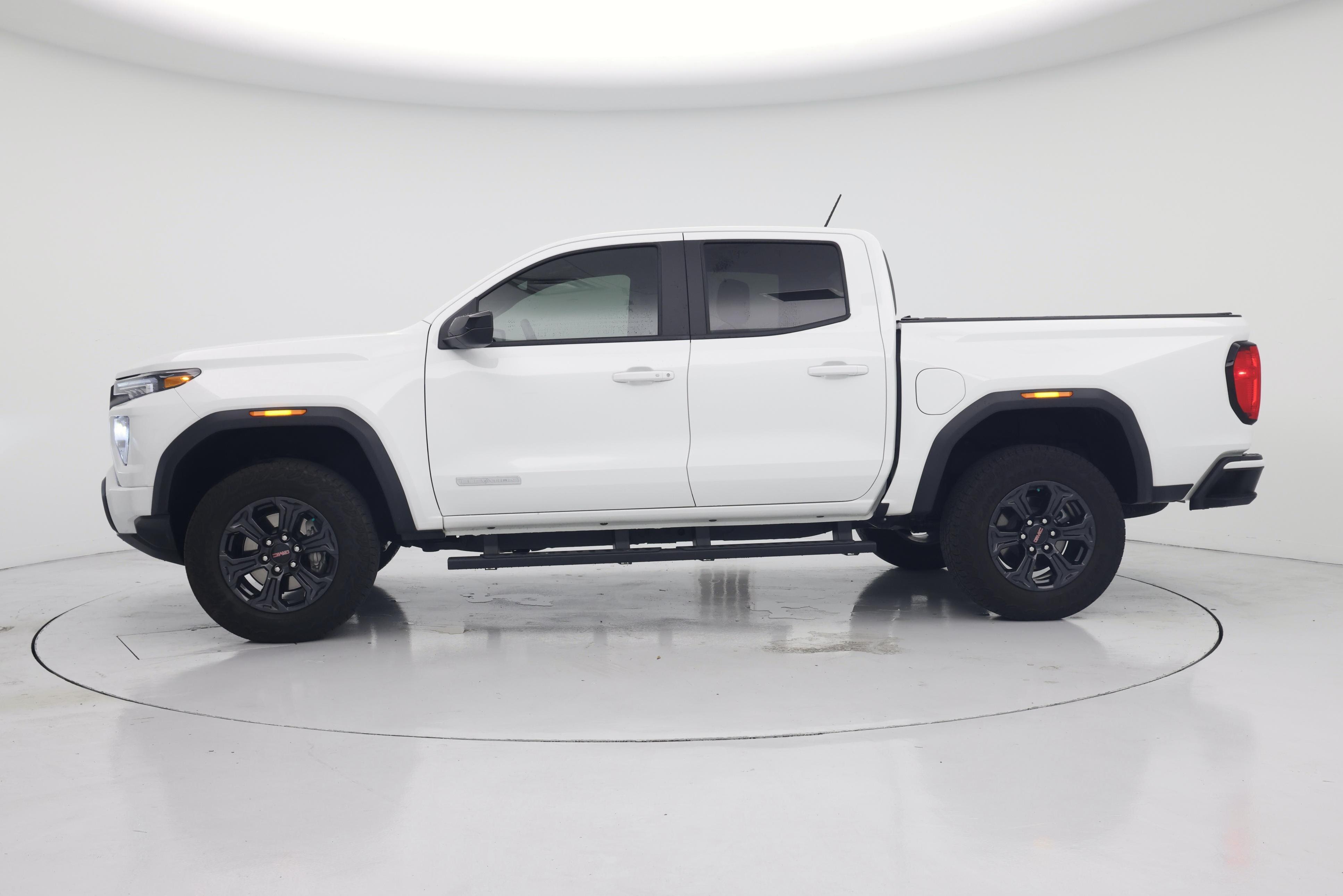 Thumbnail: 2025 GMC Canyon - 3