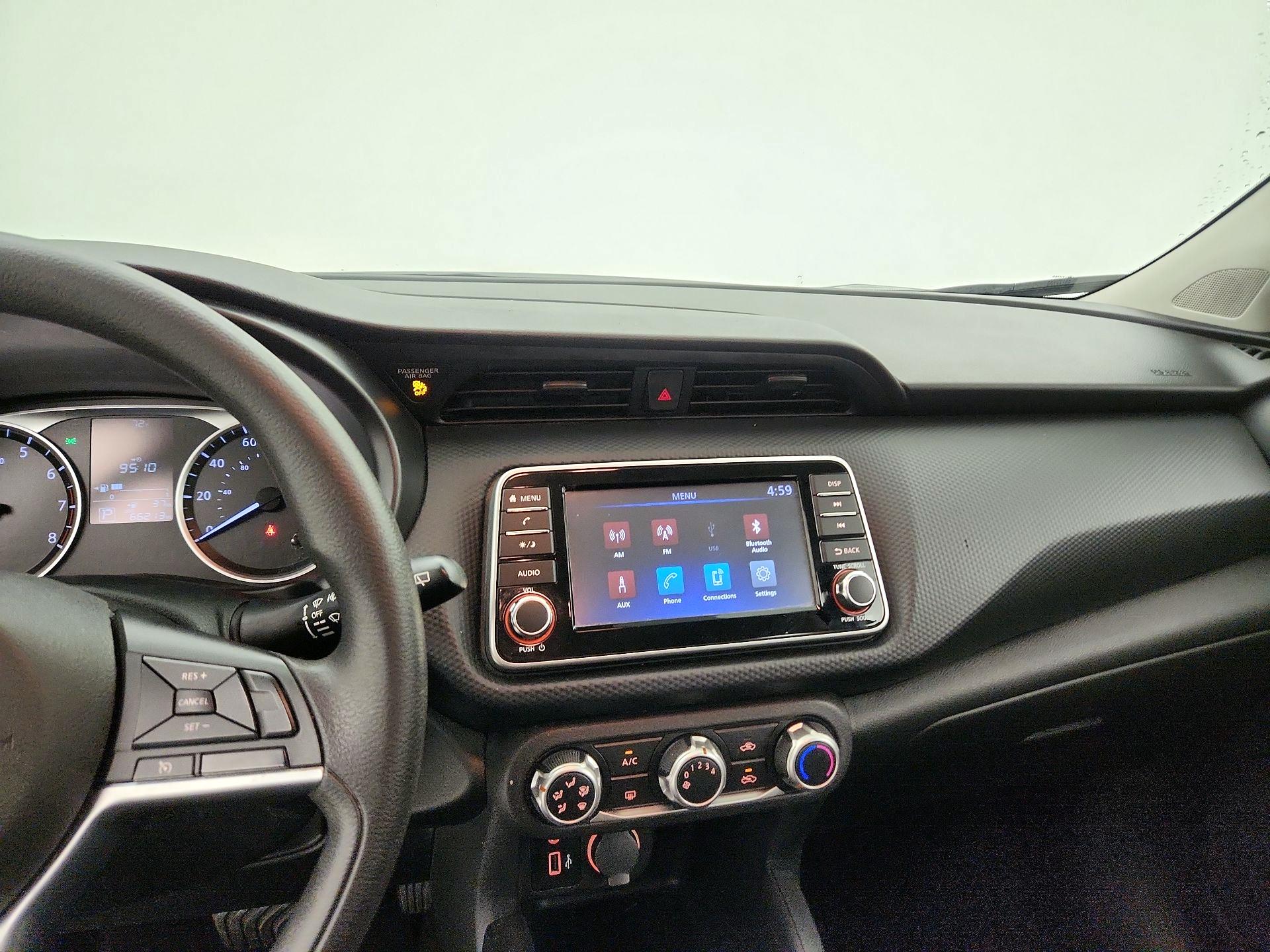 Thumbnail: 2021 Nissan Kicks - 9