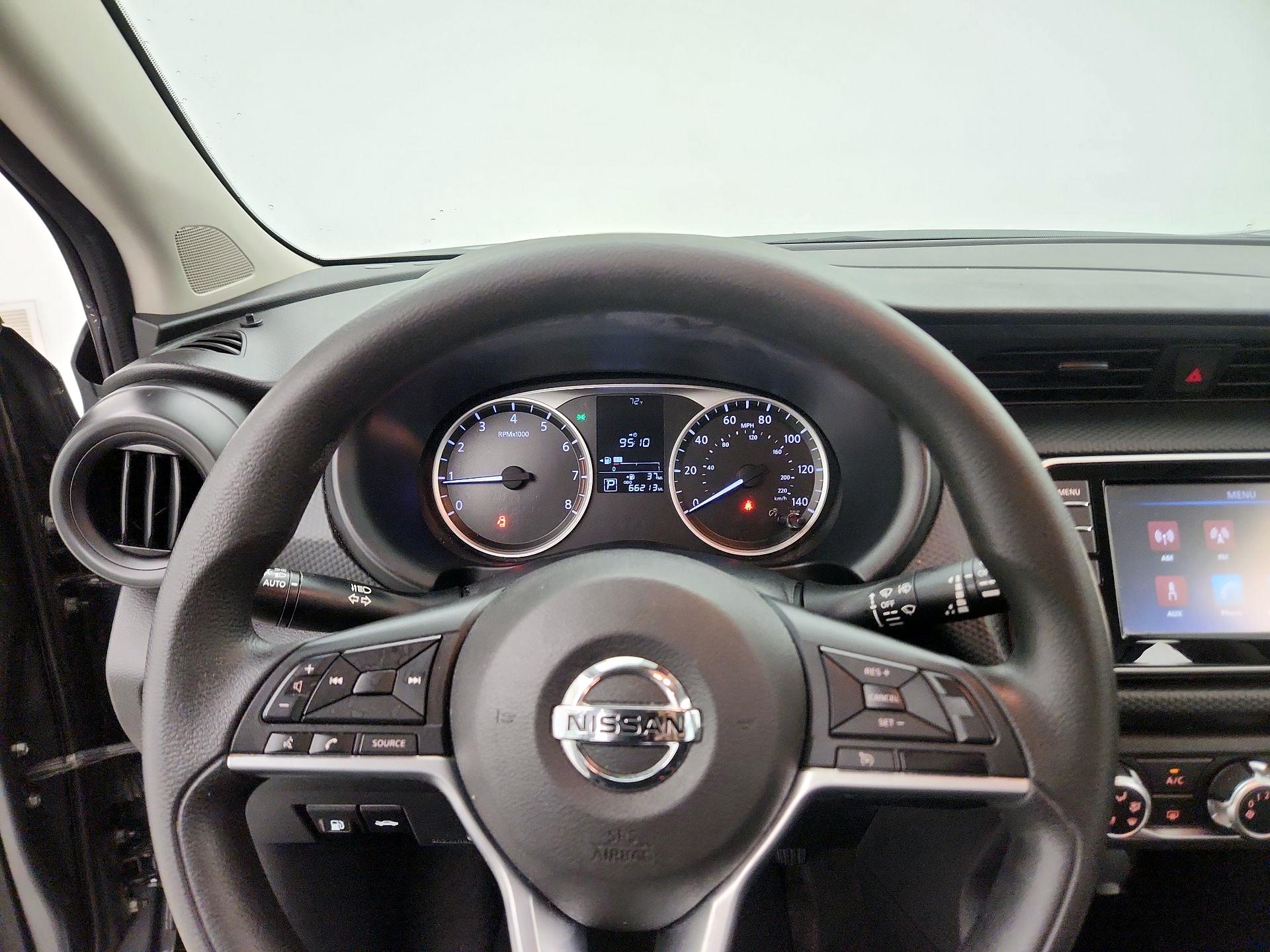 Thumbnail: 2021 Nissan Kicks - 10