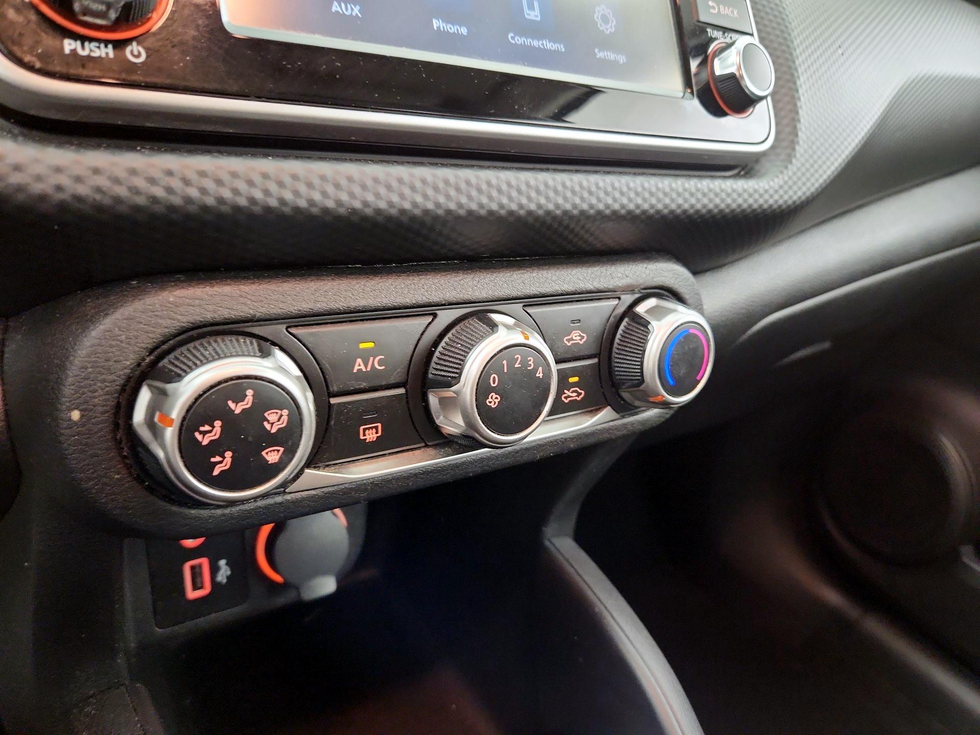 Thumbnail: 2021 Nissan Kicks - 16