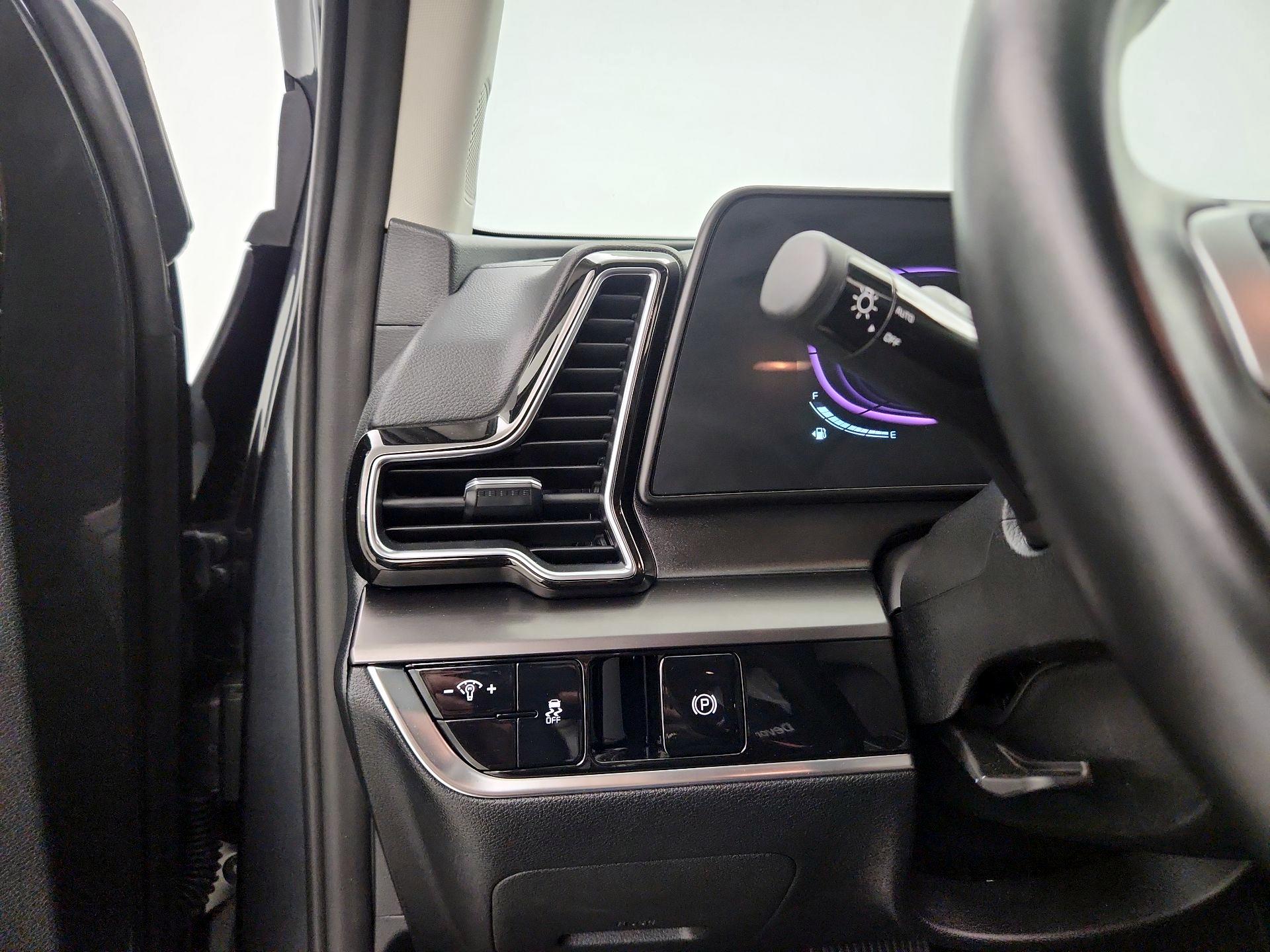 Thumbnail: 2024 Kia Sportage - 13