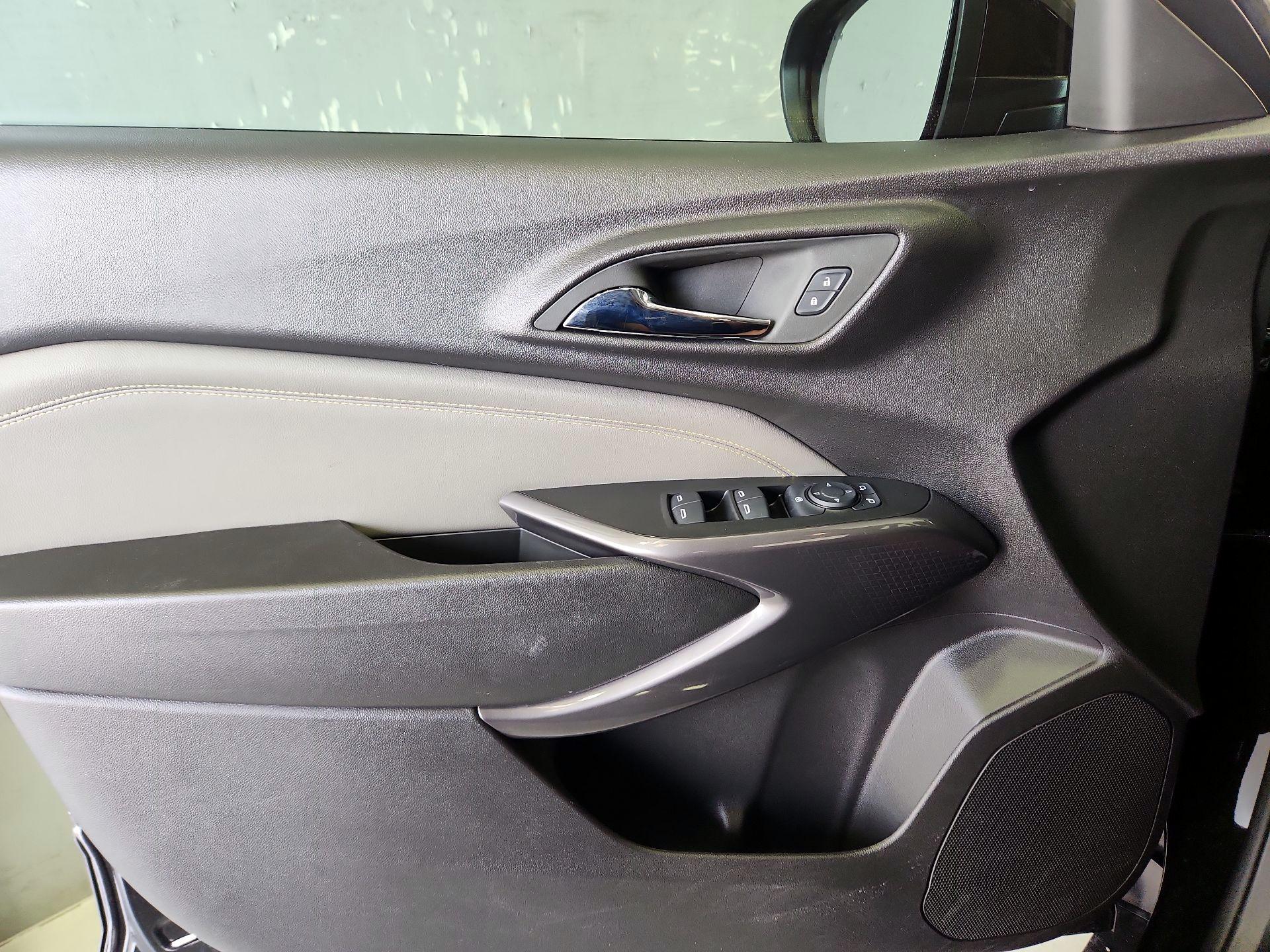 Thumbnail: 2025 Chevrolet Trax - 12