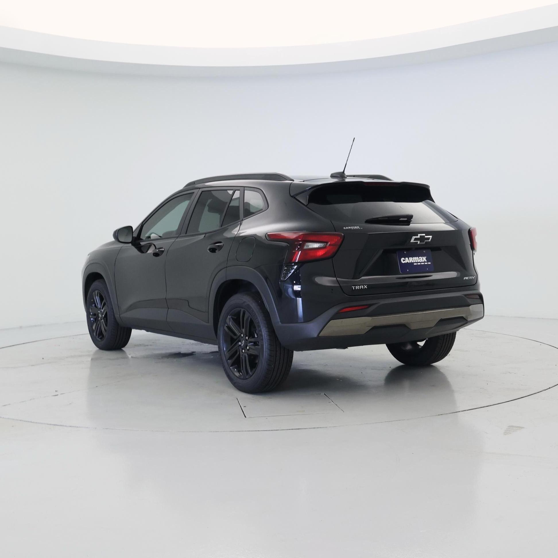 Thumbnail: 2025 Chevrolet Trax - 2
