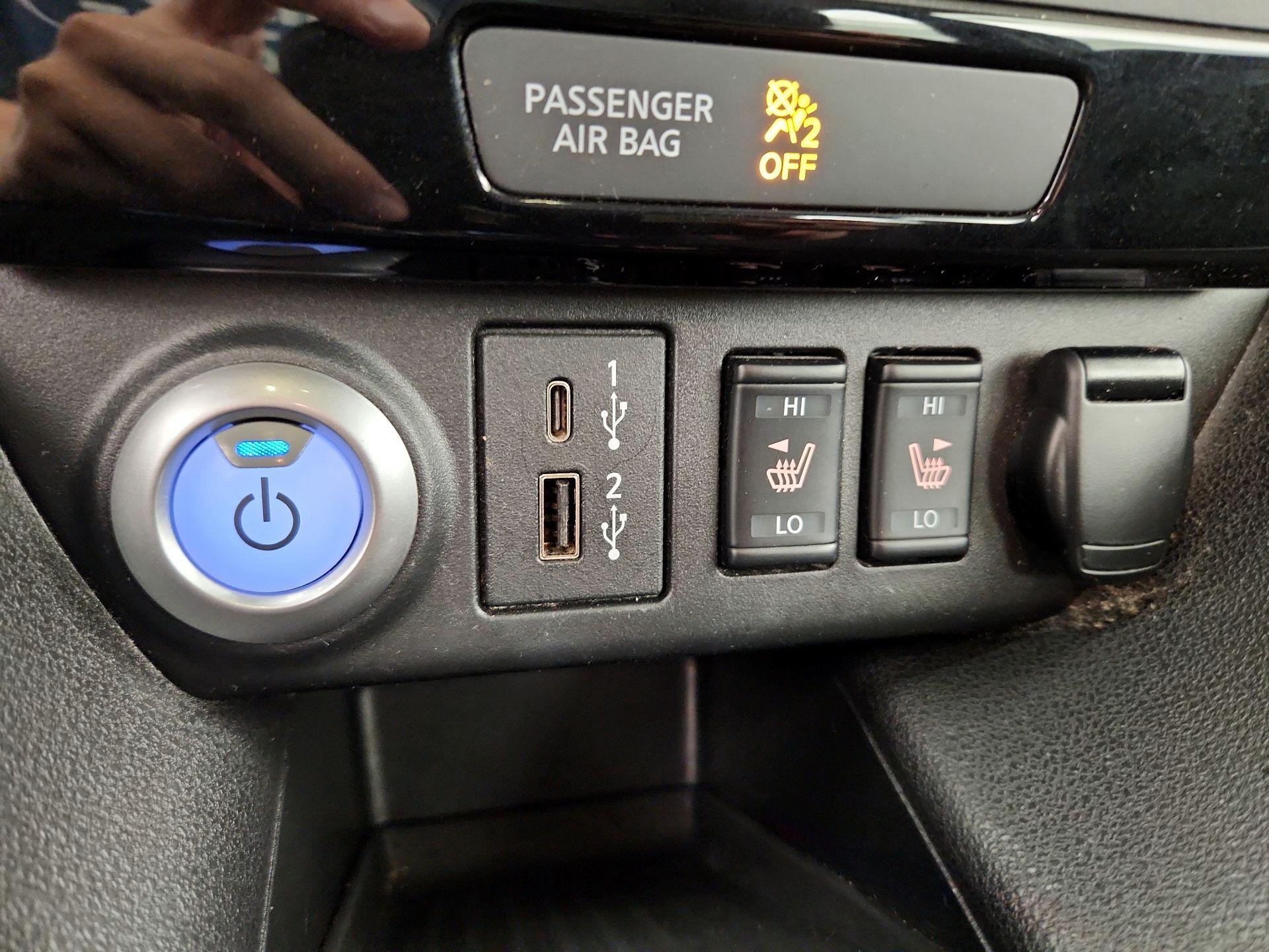 Thumbnail: 2023 Nissan Leaf - 18