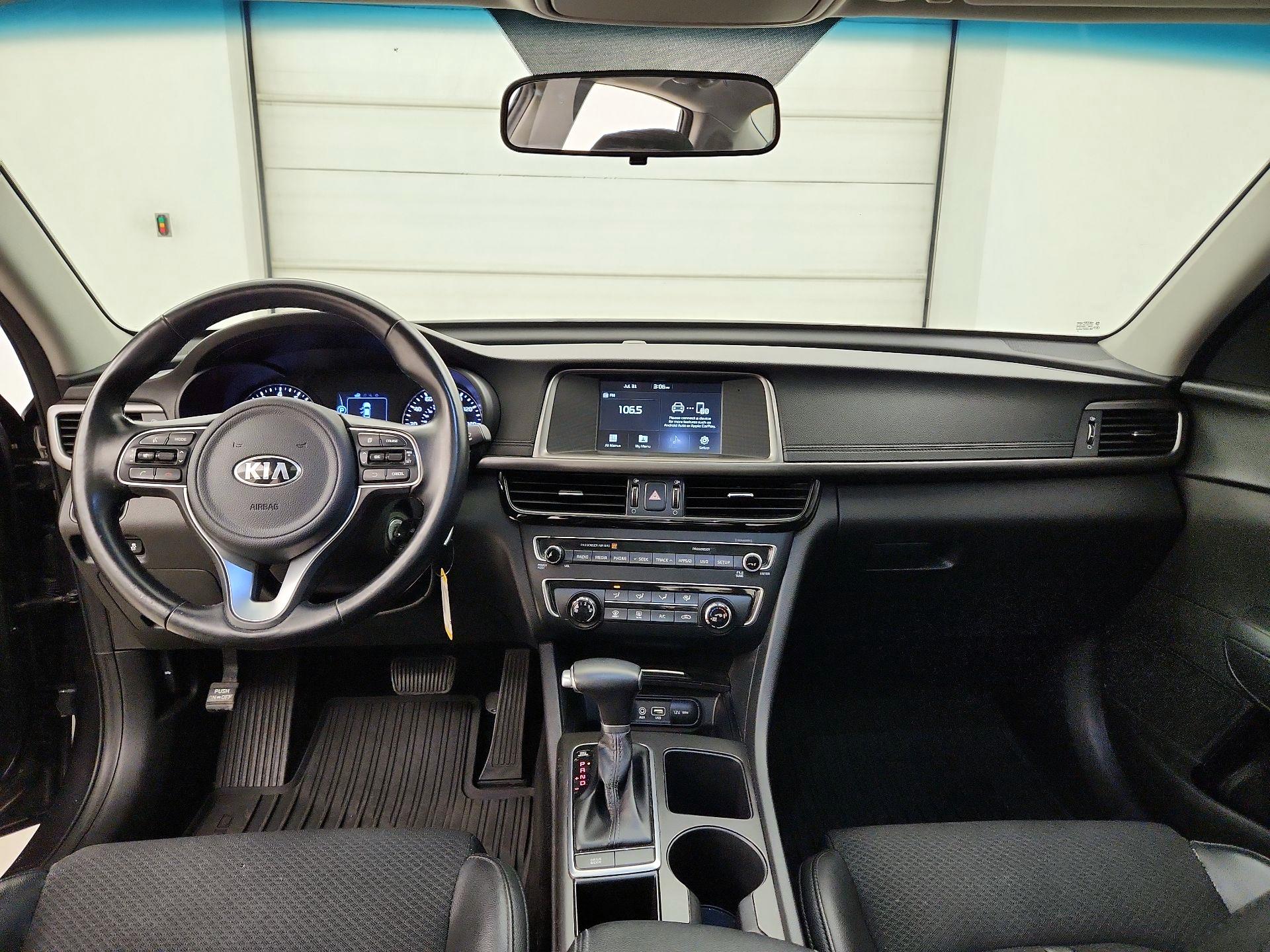 Thumbnail: 2018 Kia Optima - 9