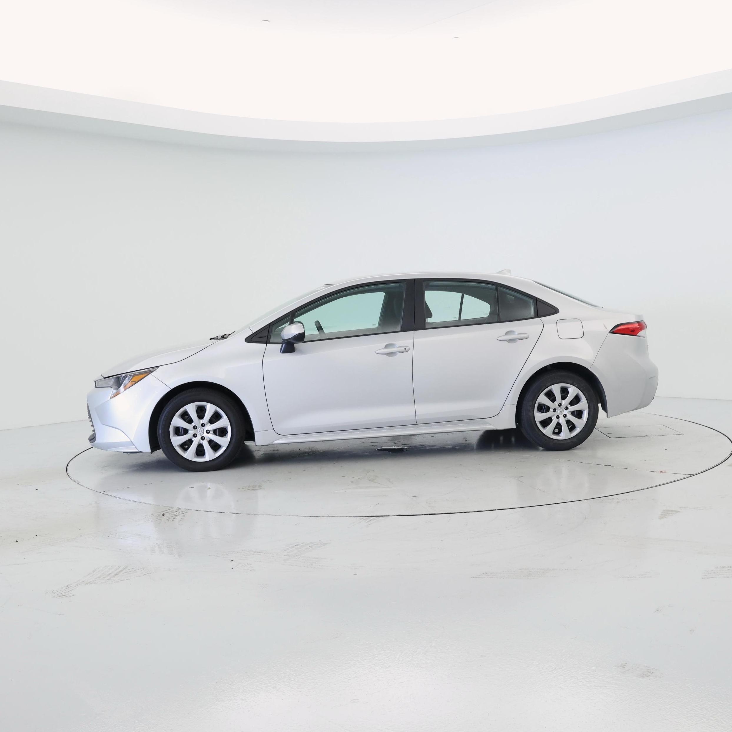 Thumbnail: 2024 Toyota Corolla - 3