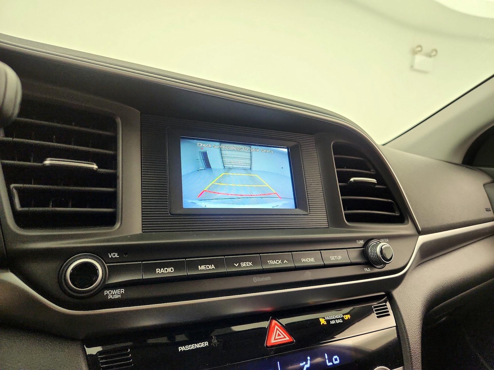 2020 Hyundai Elantra SE - Photo 15