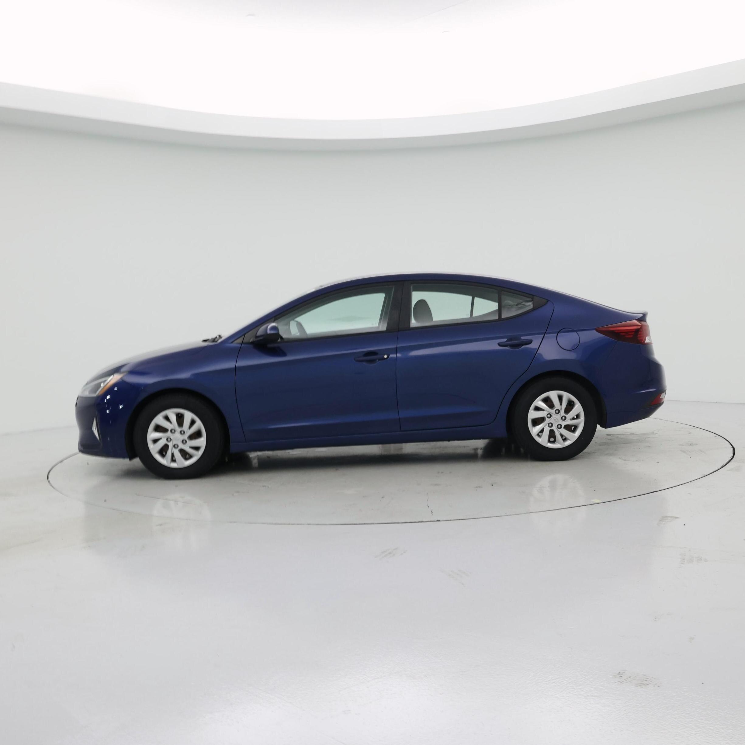 Thumbnail: 2020 Hyundai Elantra - 3
