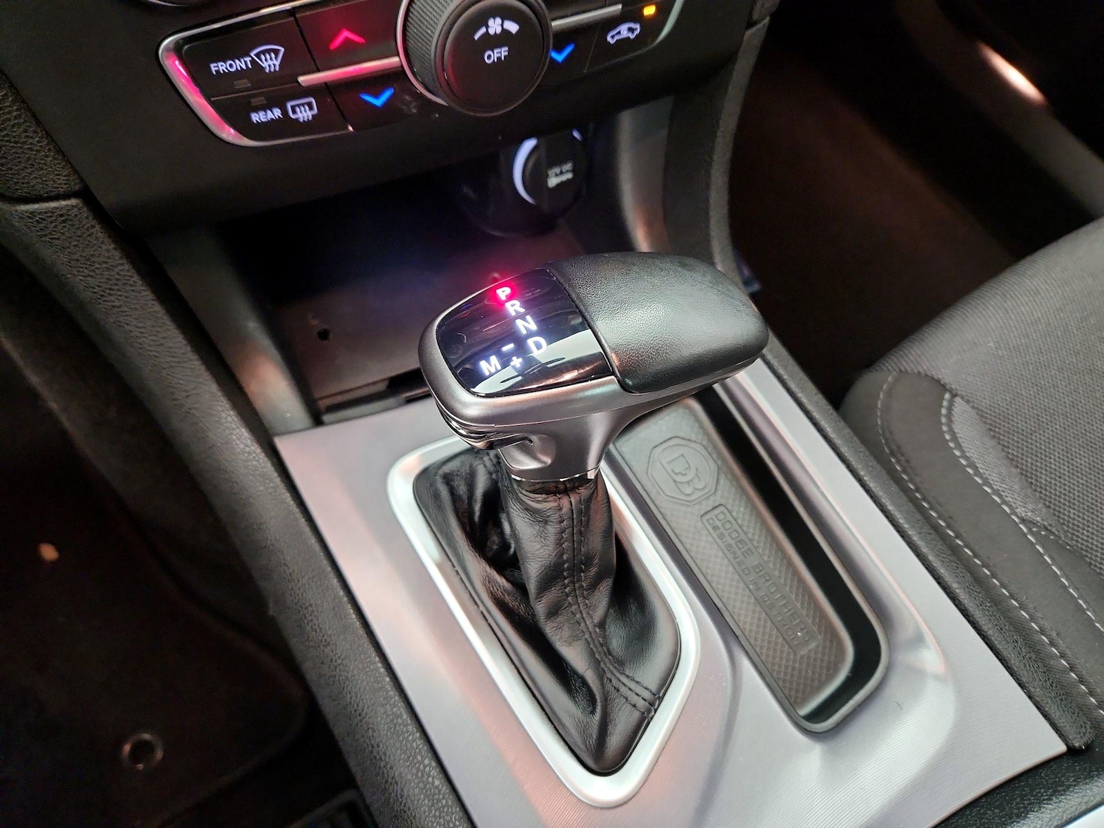 2020 Dodge Charger SXT - Photo 17