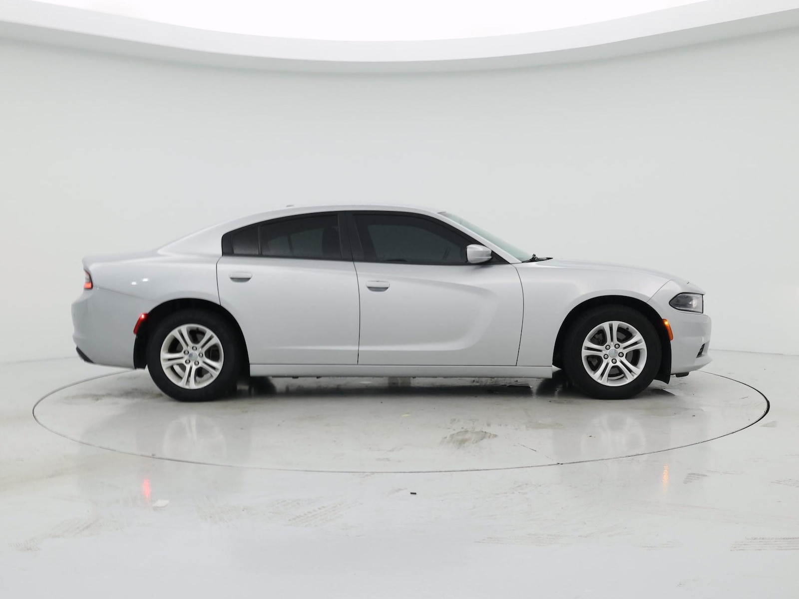 2020 Dodge Charger SXT - Photo 8