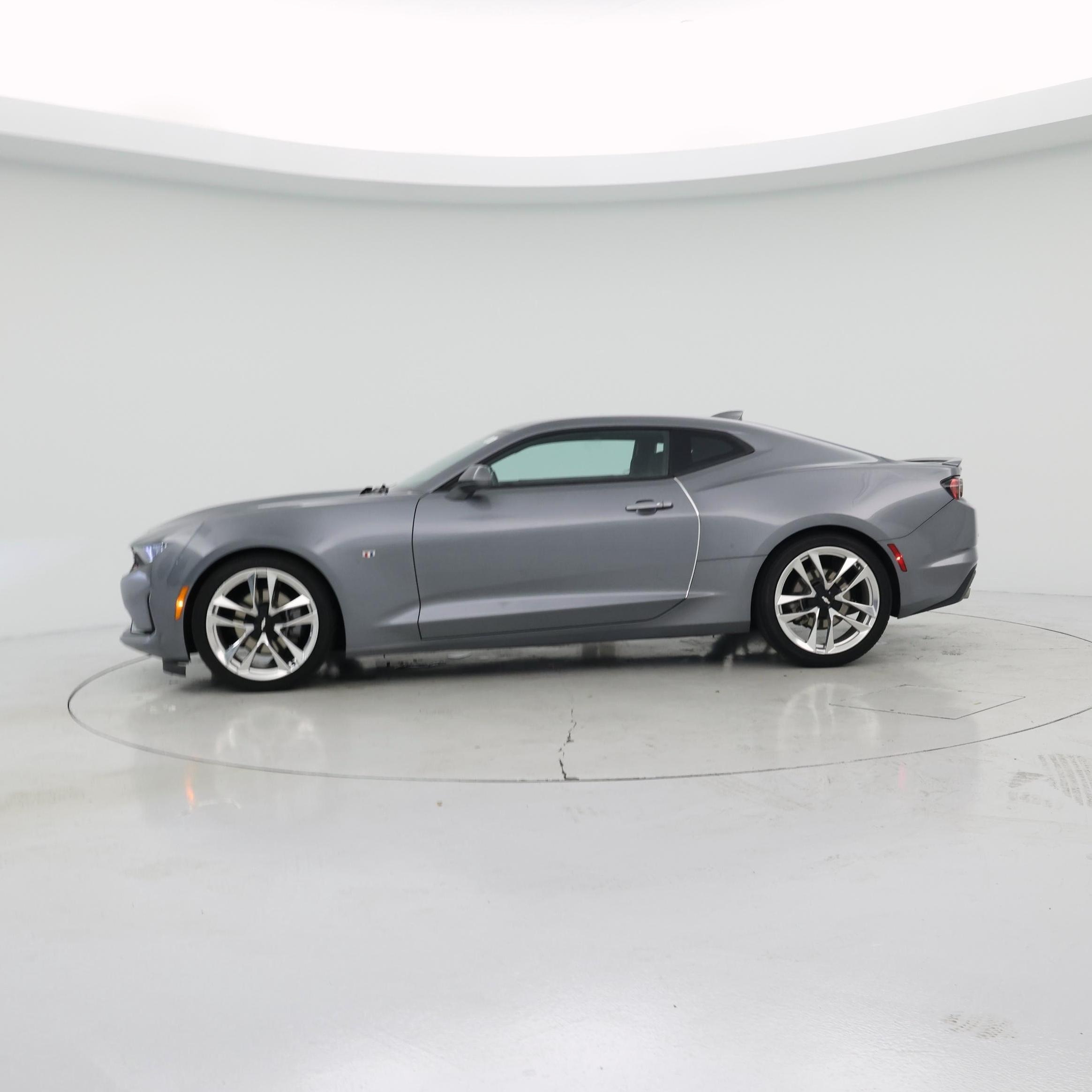 Thumbnail: 2020 Chevrolet Camaro - 3