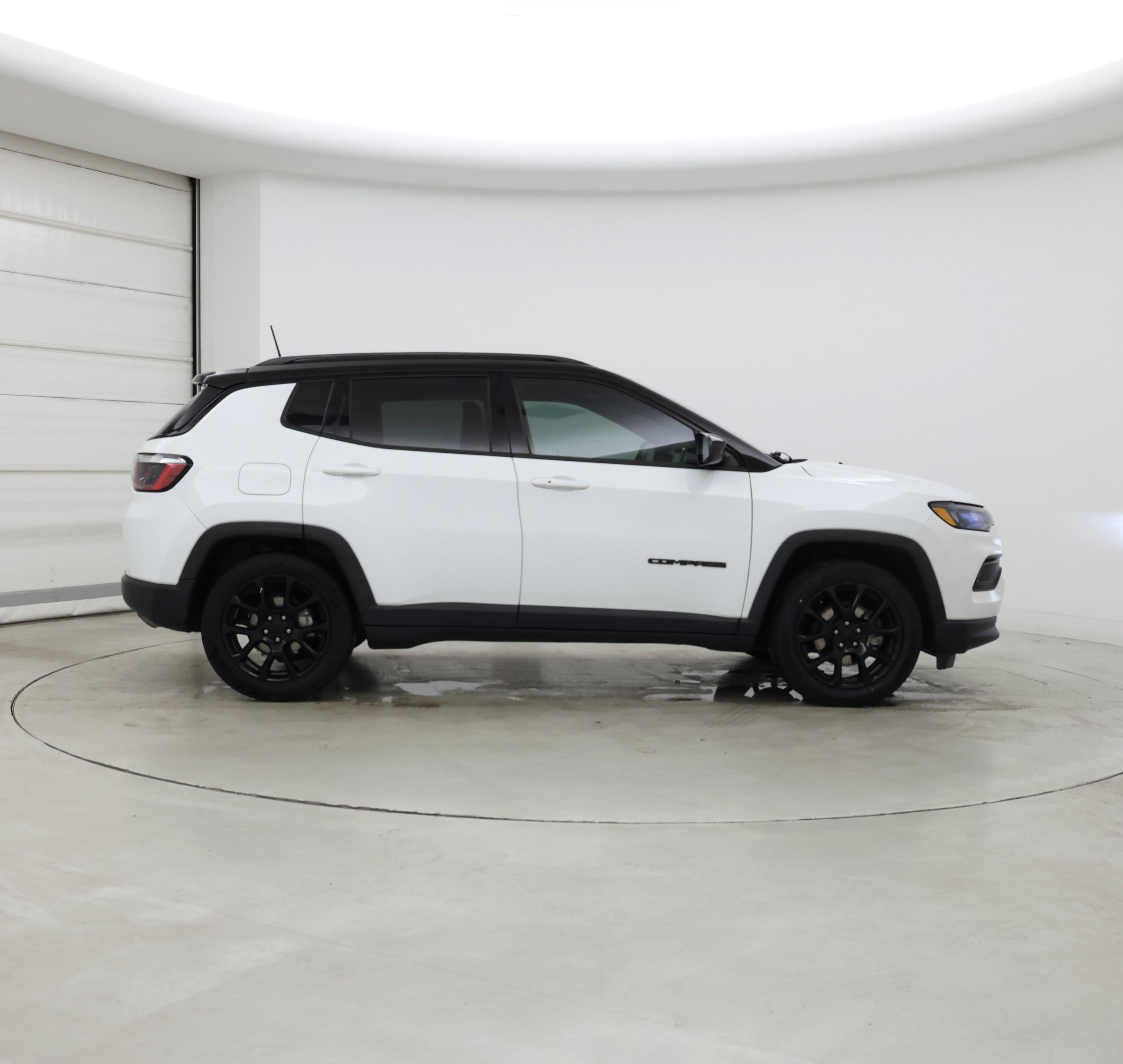 Thumbnail: 2022 Jeep Compass - 7