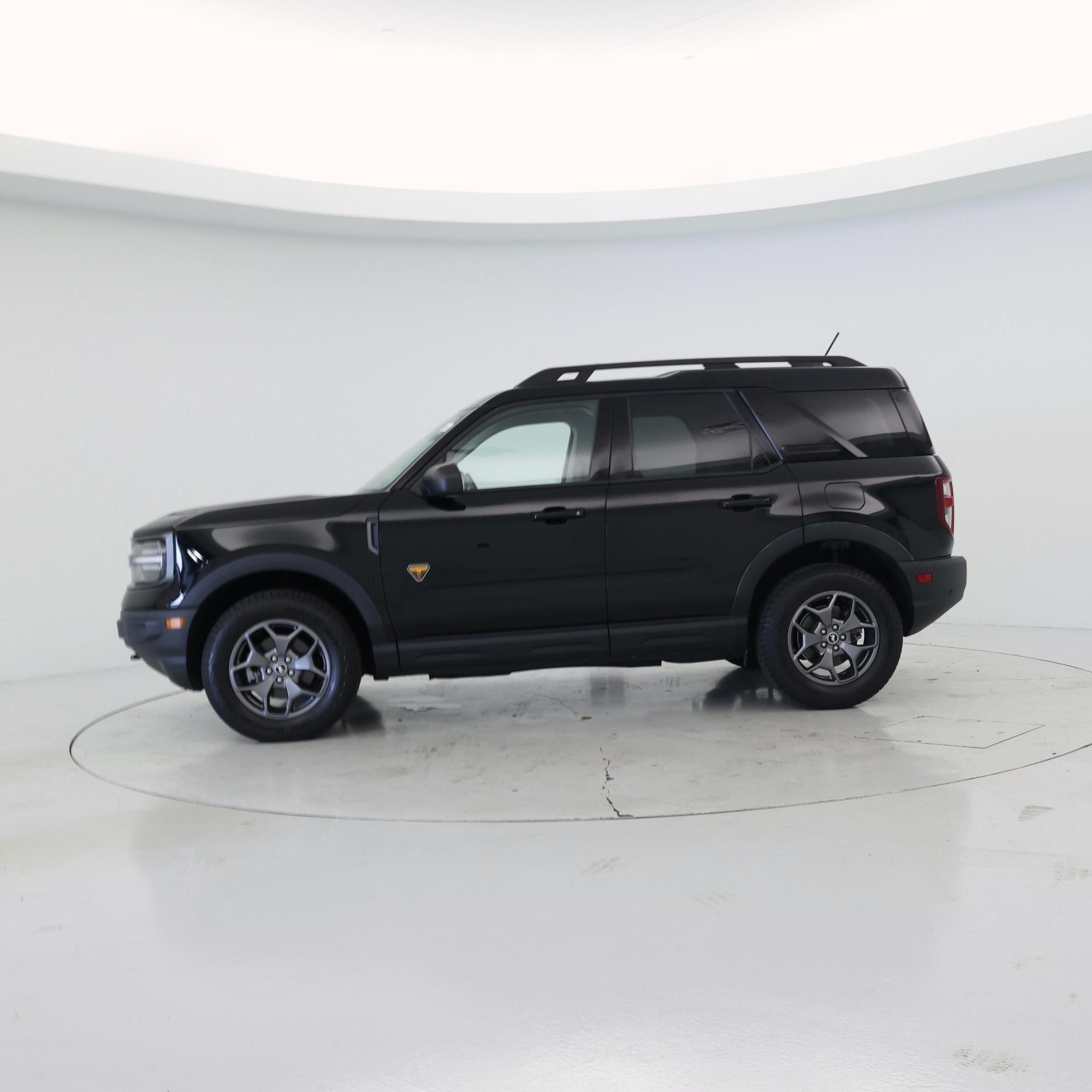 Thumbnail: 2023 Ford Bronco Sport - 3