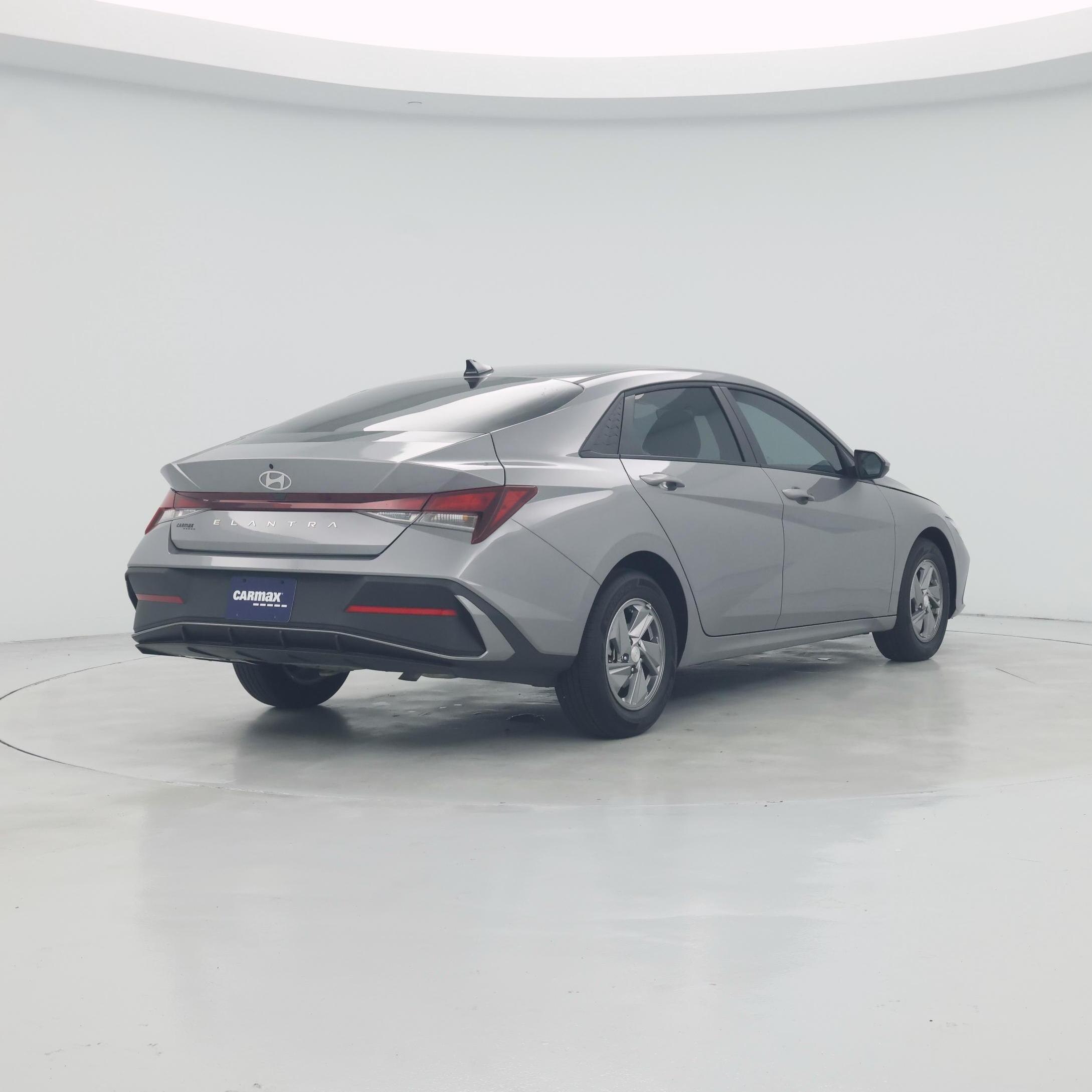 Thumbnail: 2025 Hyundai Elantra - 8