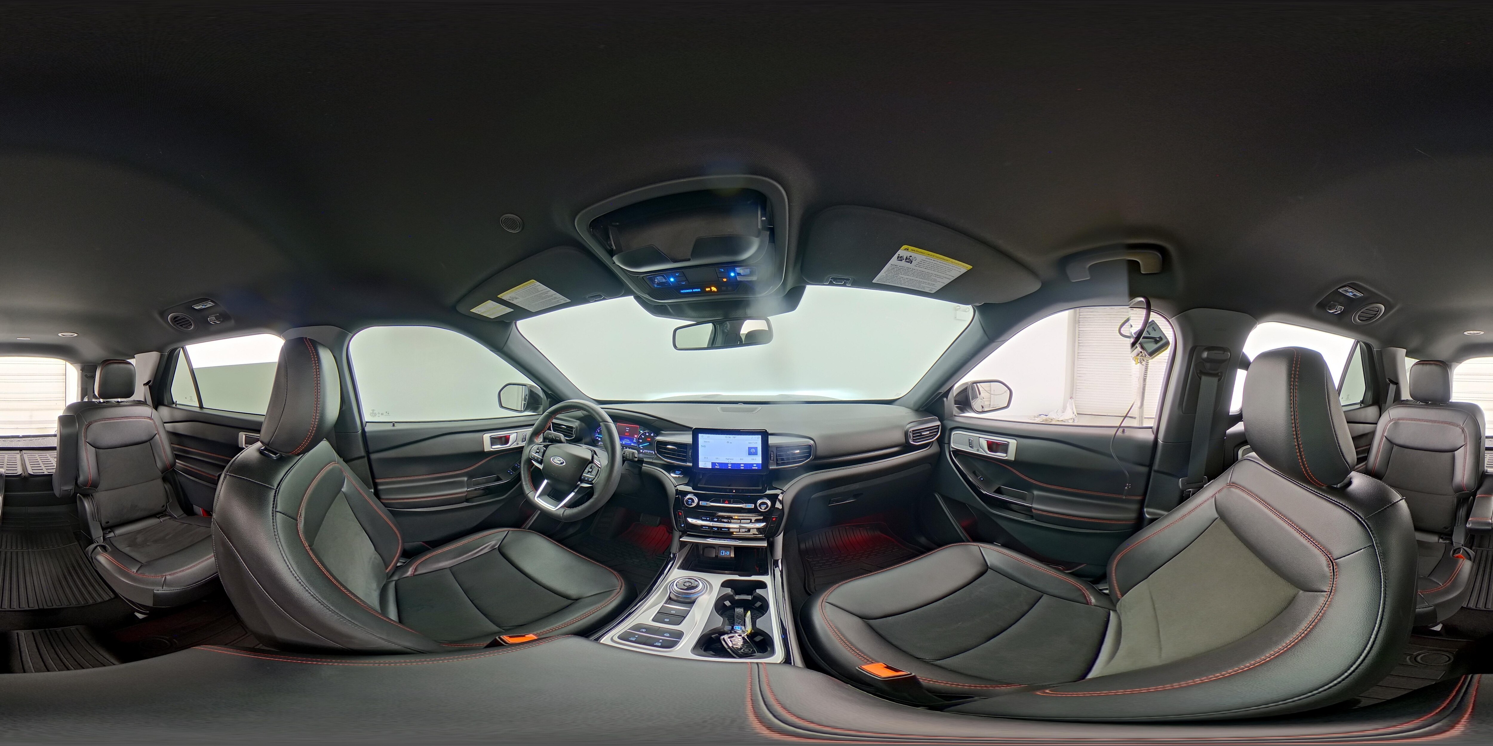 2024 Ford Explorer ST-LINE - Photo 25