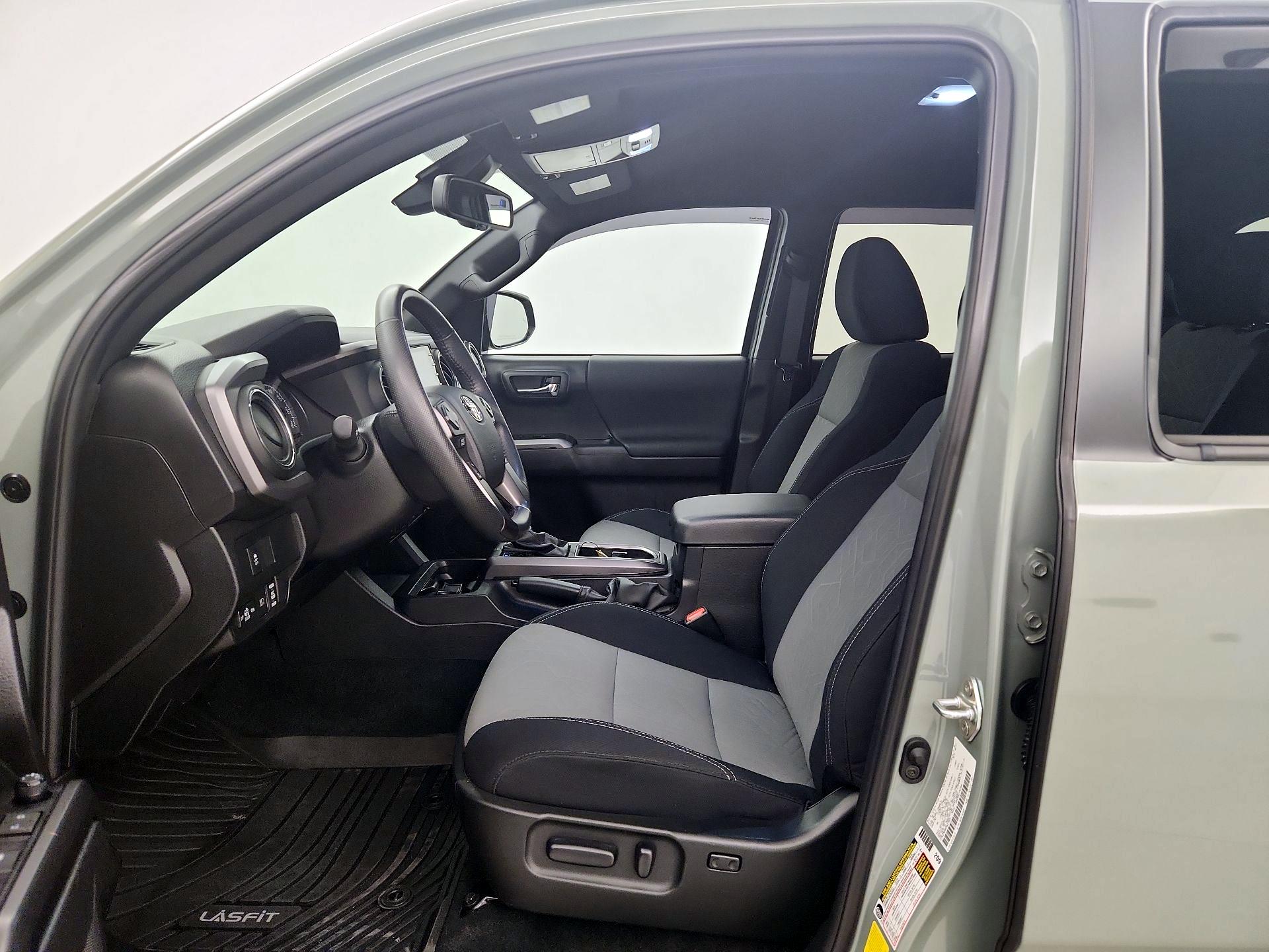 Thumbnail: 2023 Toyota Tacoma - 11