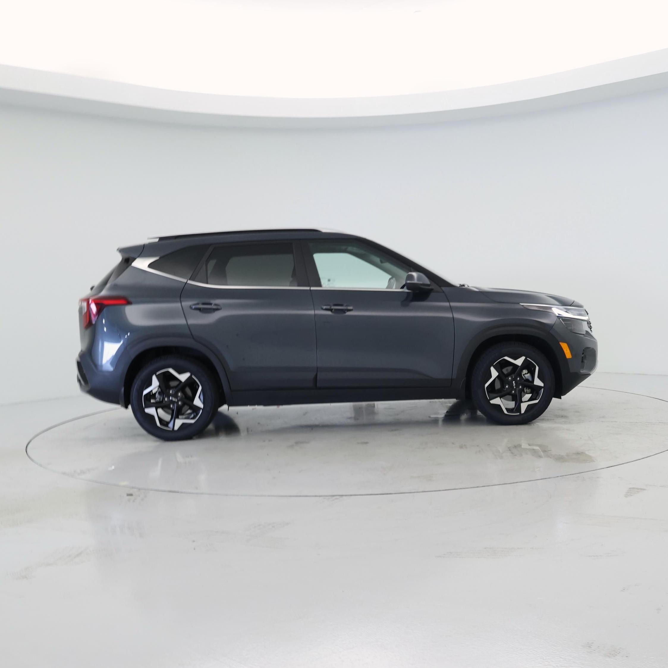 Thumbnail: 2024 Kia Seltos - 7