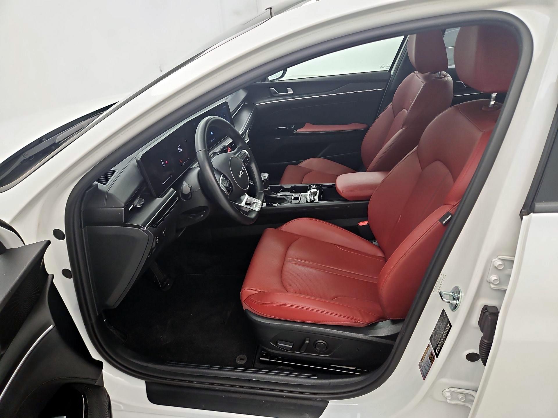 Thumbnail: 2025 Kia K5 - 11