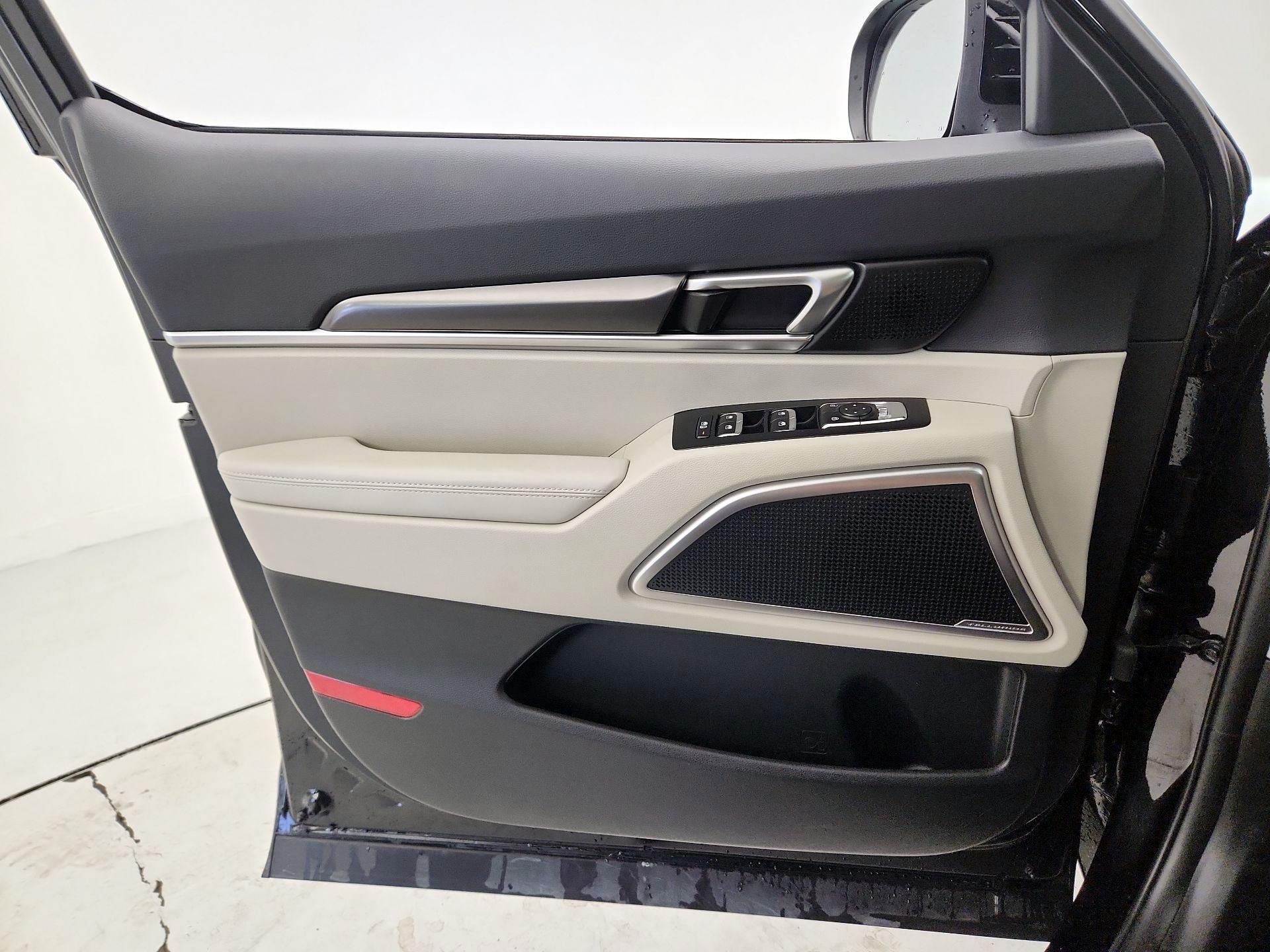 Thumbnail: 2025 Kia Telluride - 12