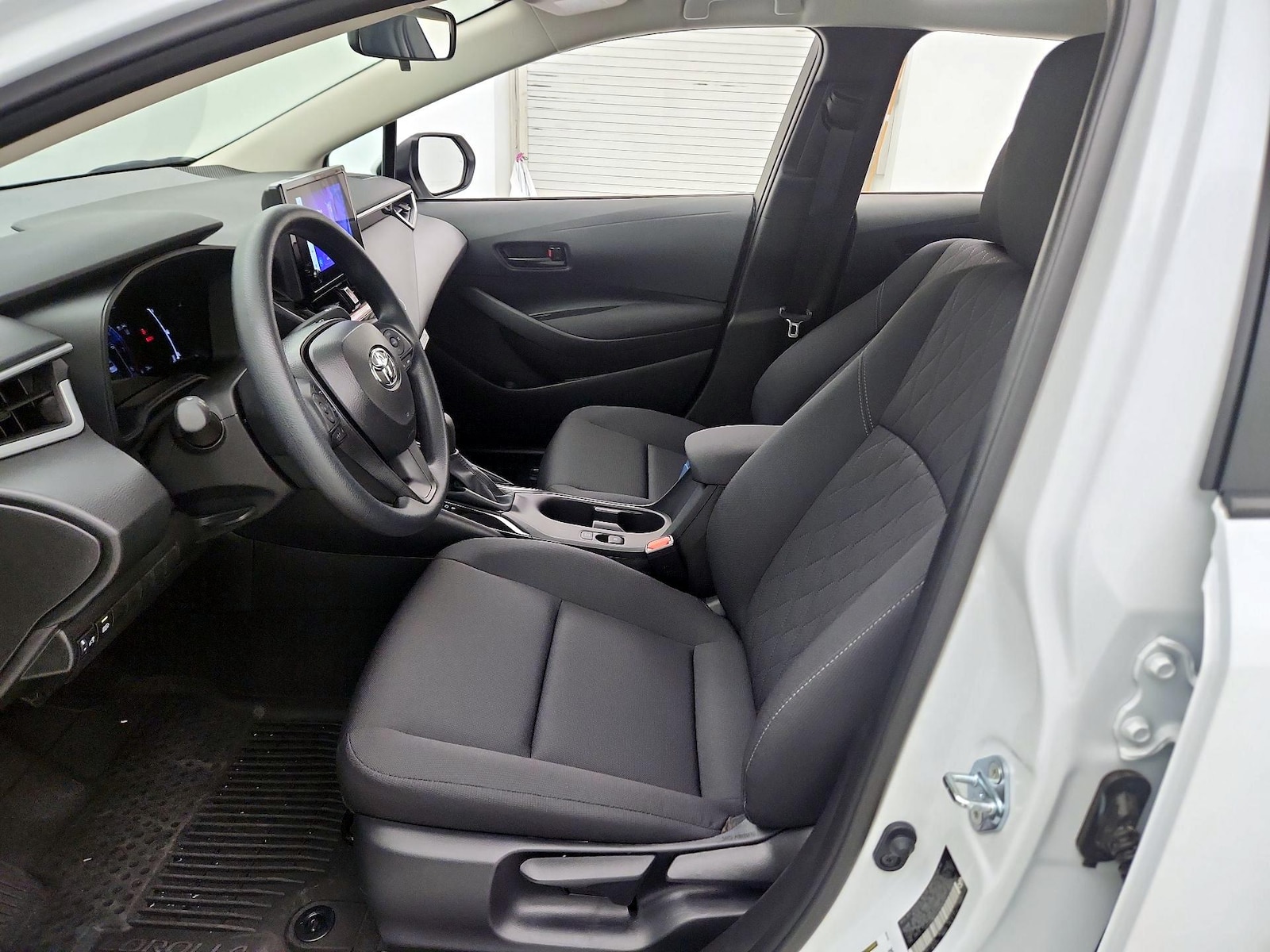 2026 Toyota Corolla LE - Photo 12