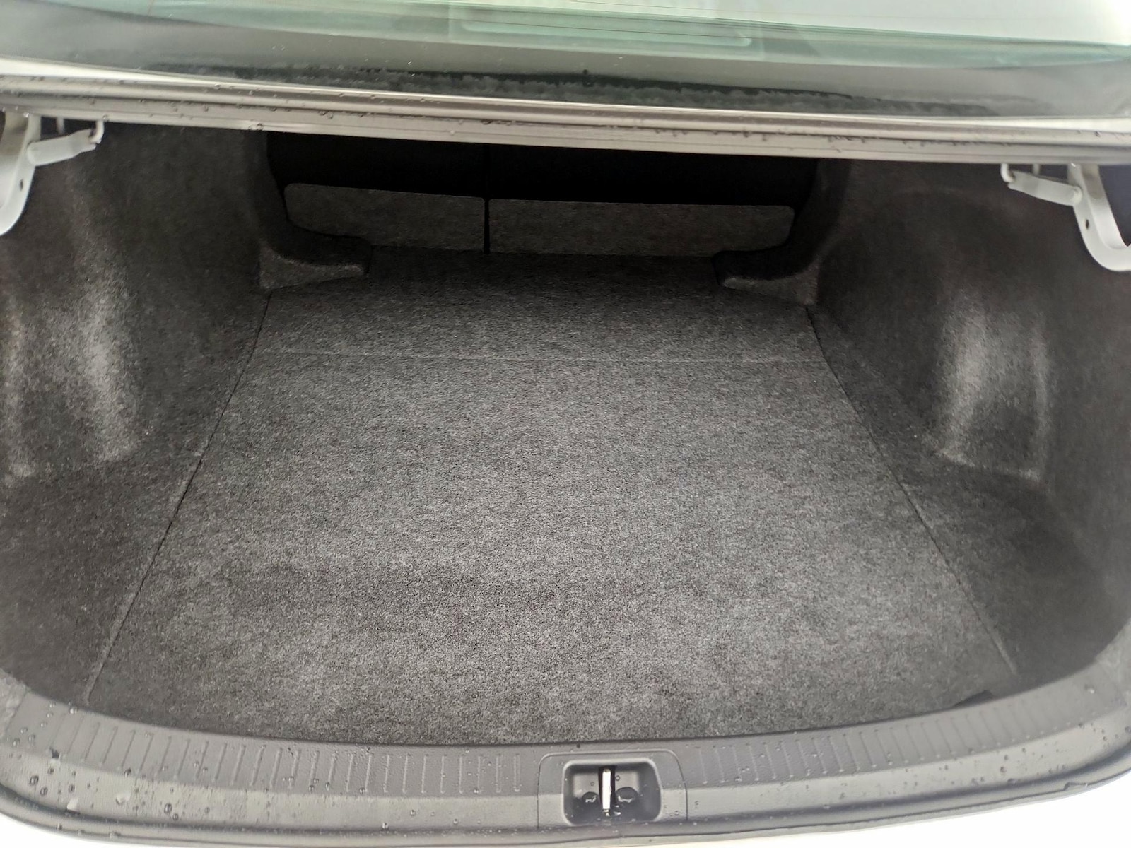 2026 Toyota Corolla LE - Photo 22