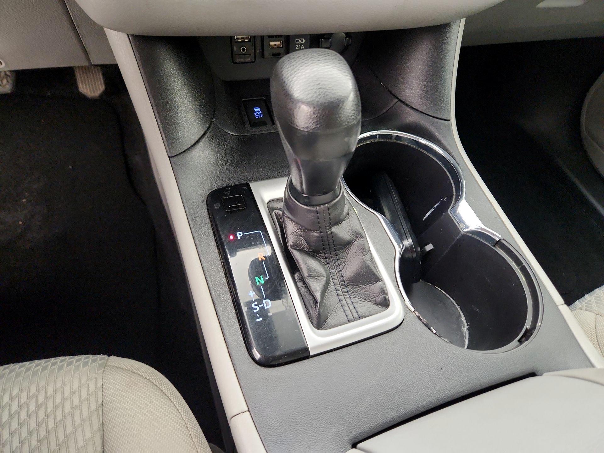 Thumbnail: 2019 Toyota Highlander - 17