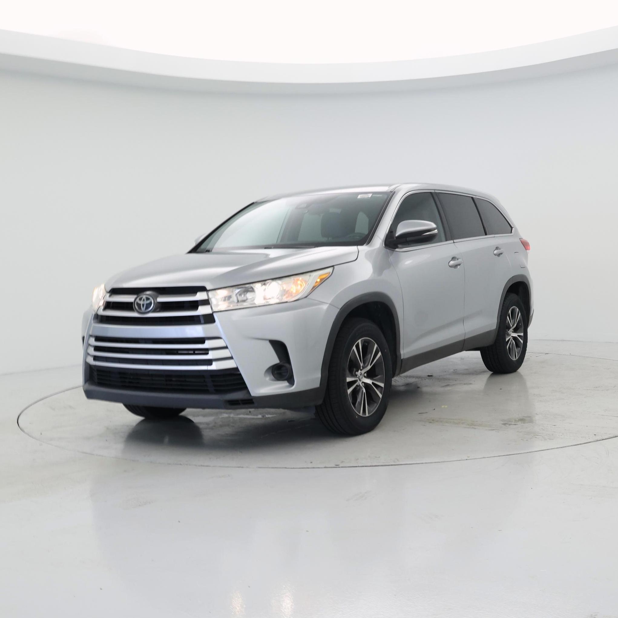 Thumbnail: 2019 Toyota Highlander - 4