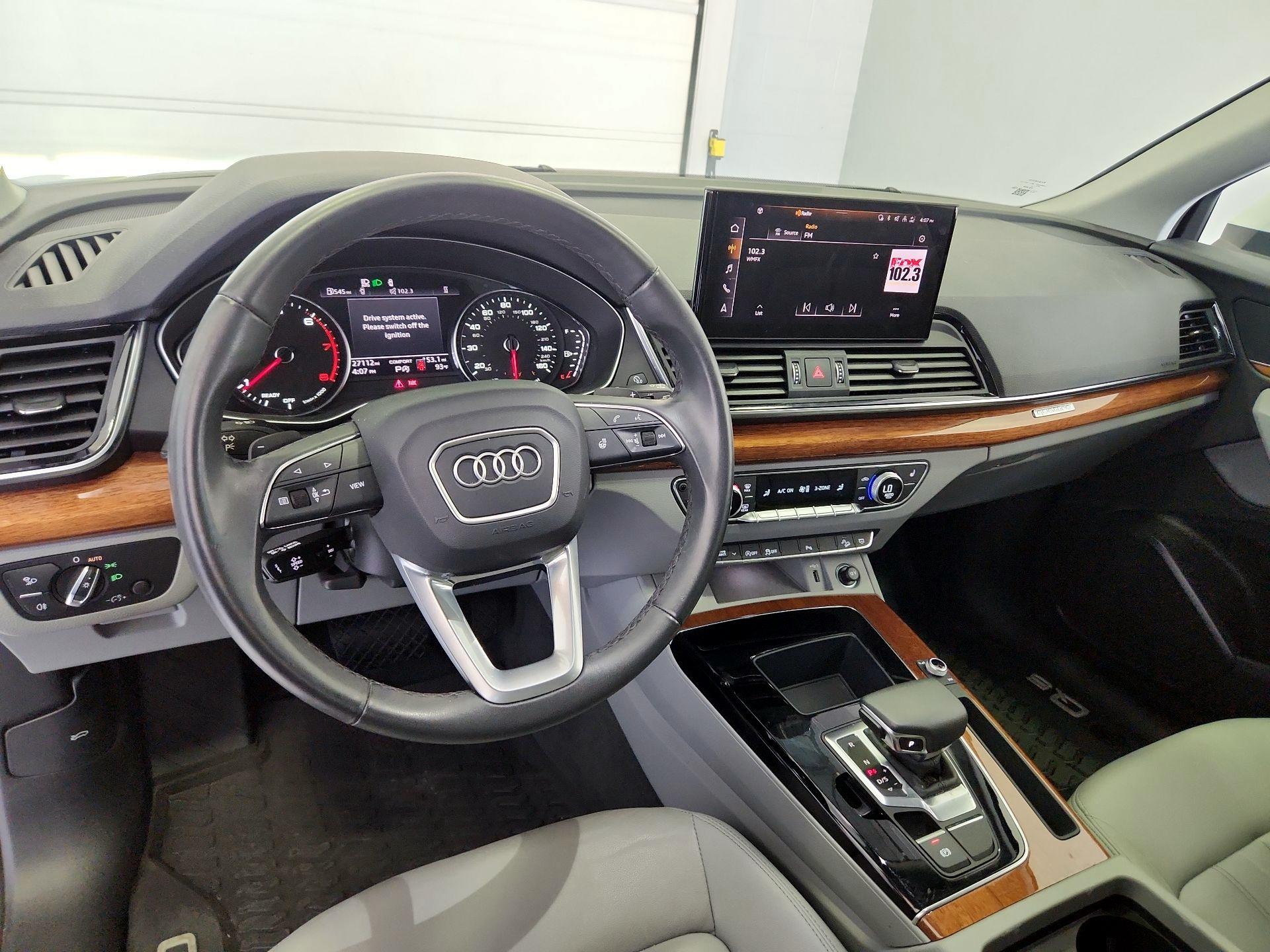 Thumbnail: 2023 Audi Q5 - 9
