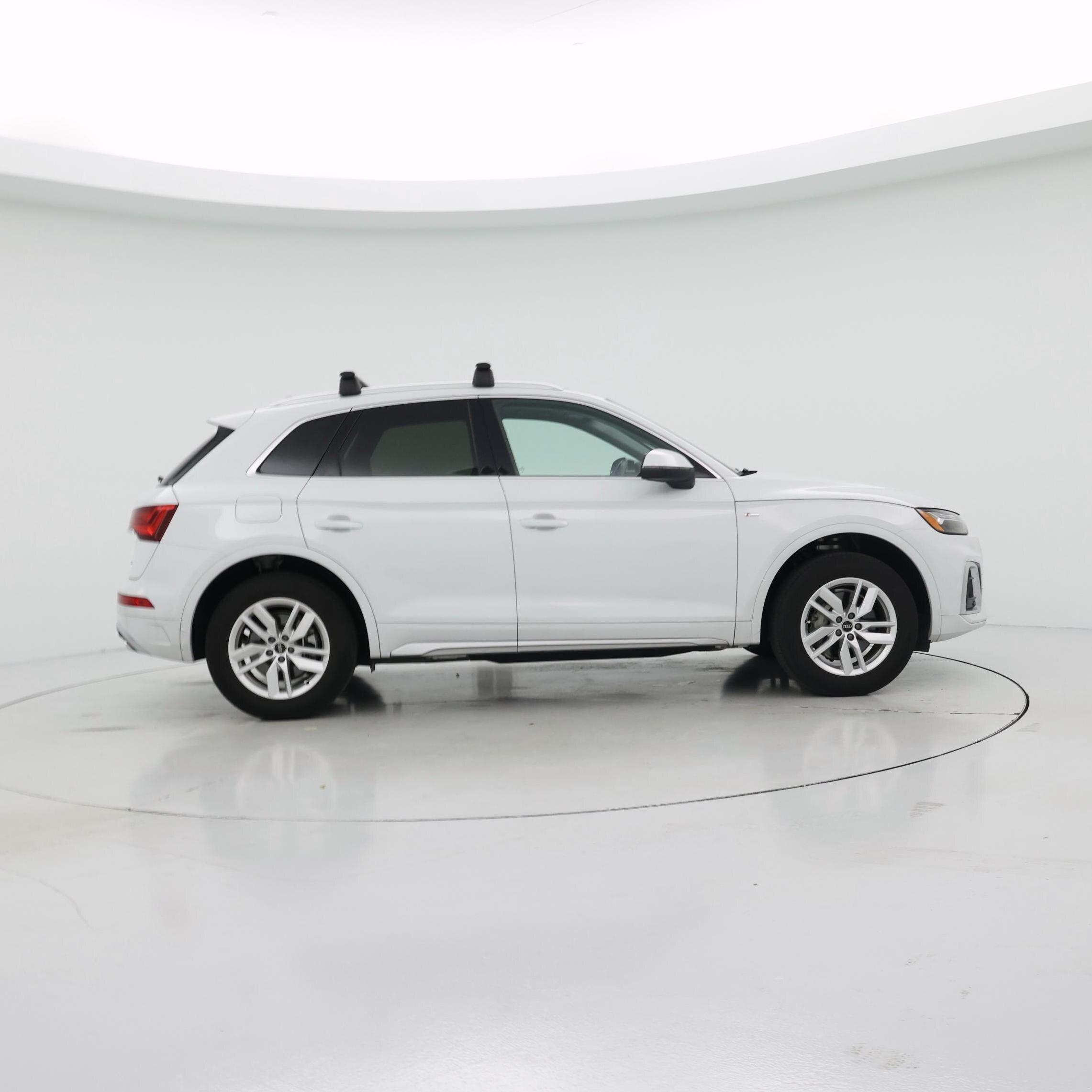 Thumbnail: 2023 Audi Q5 - 7