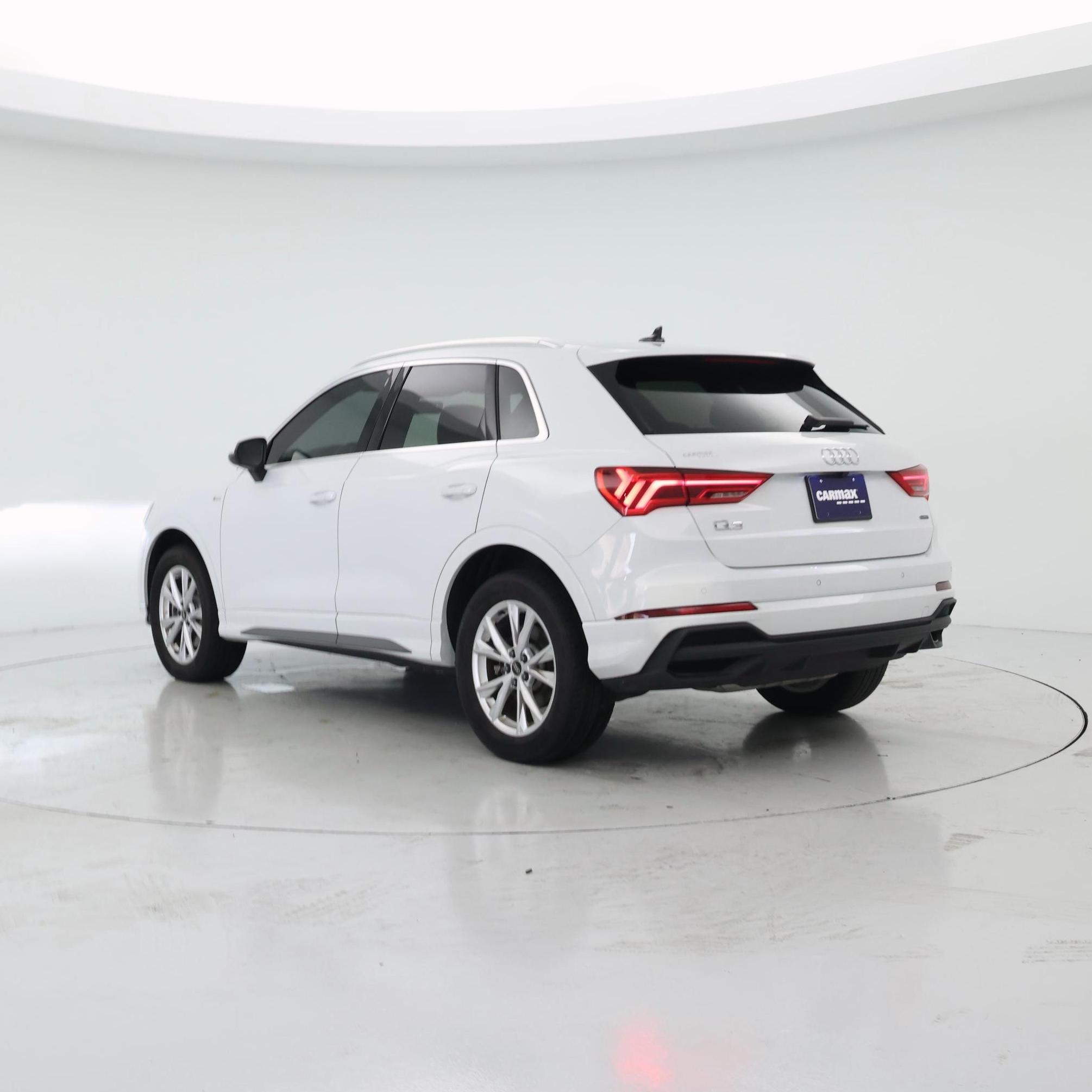 Thumbnail: 2024 Audi Q3 - 2